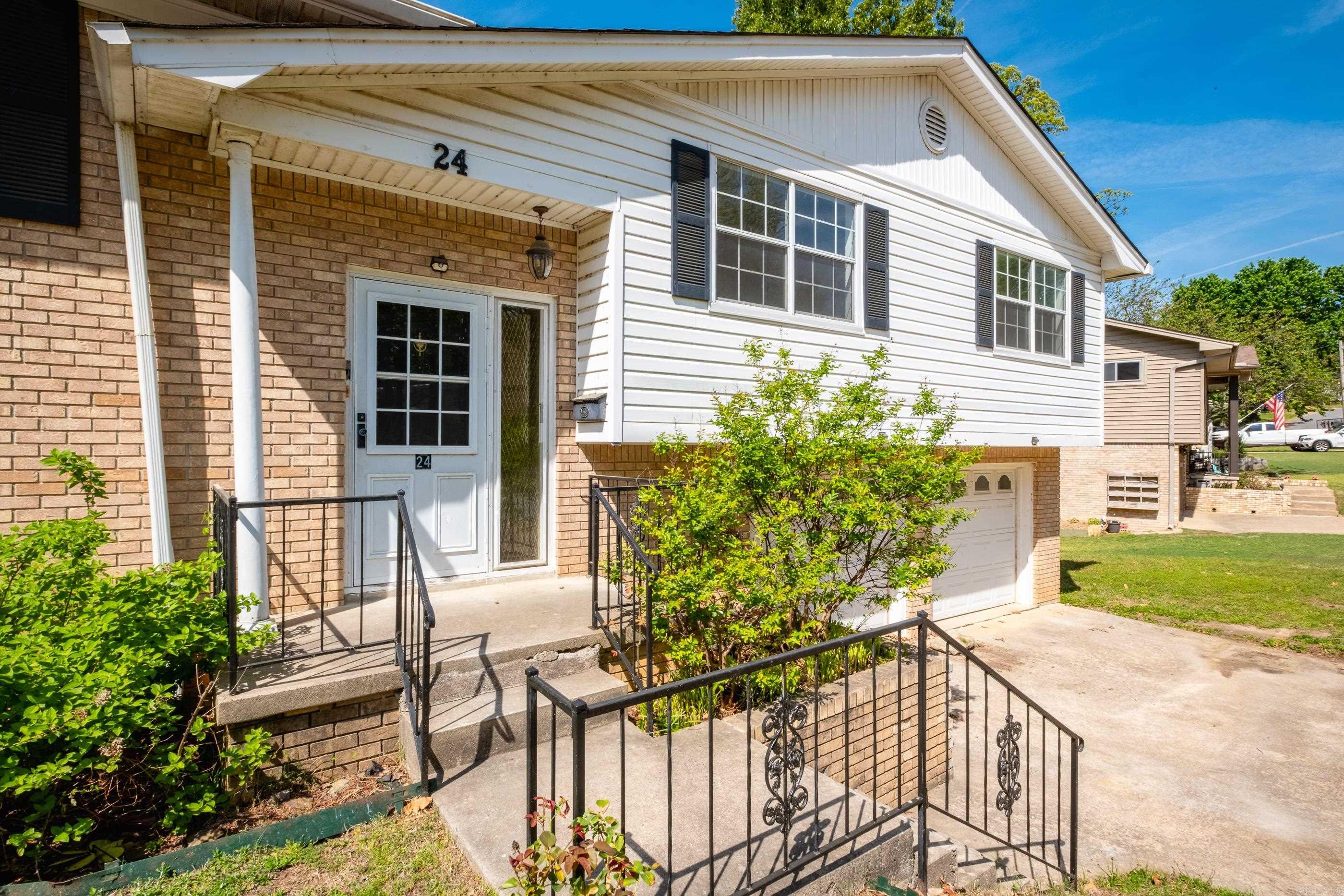 COLONY WEST - Residential