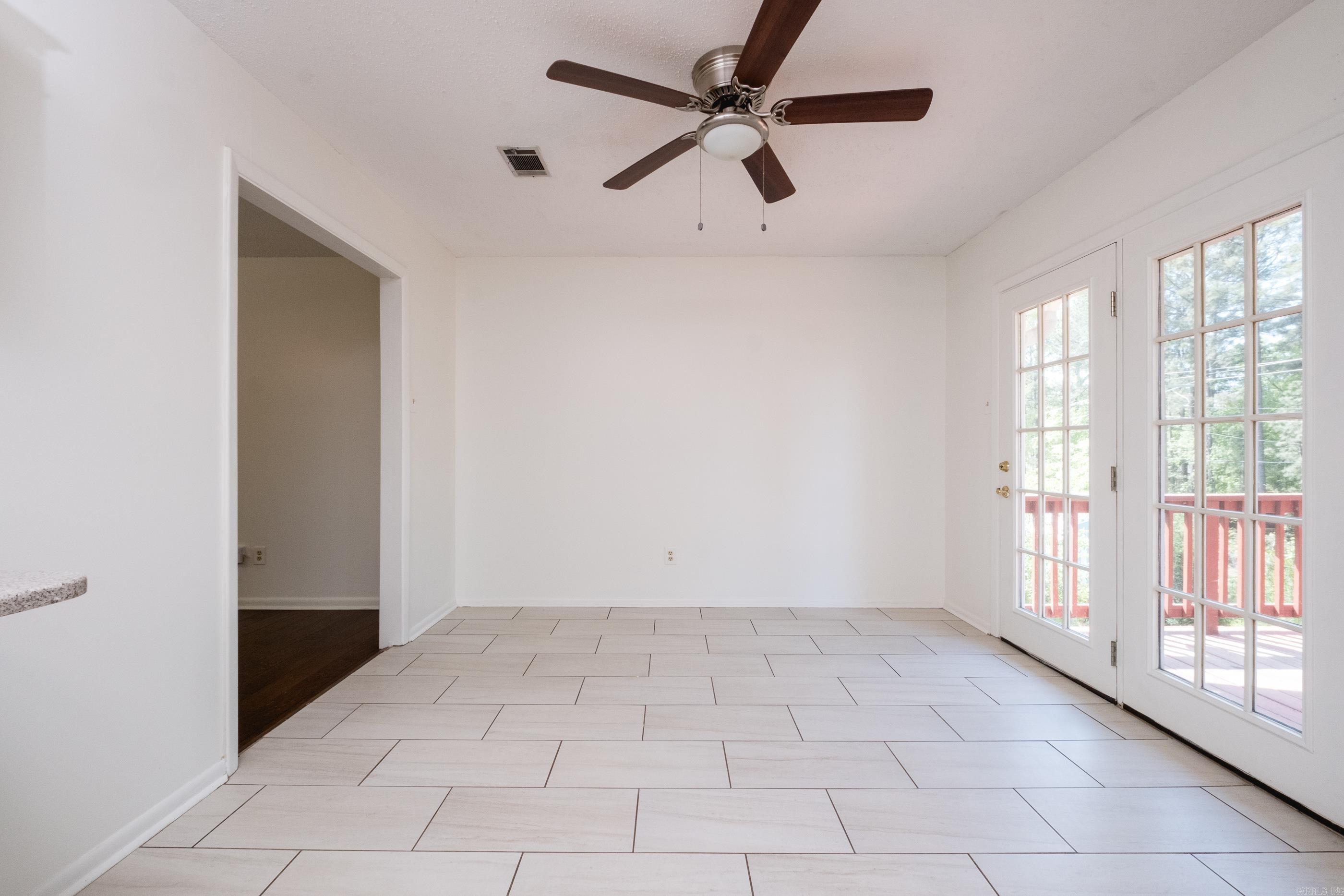 COLONY WEST - Residential