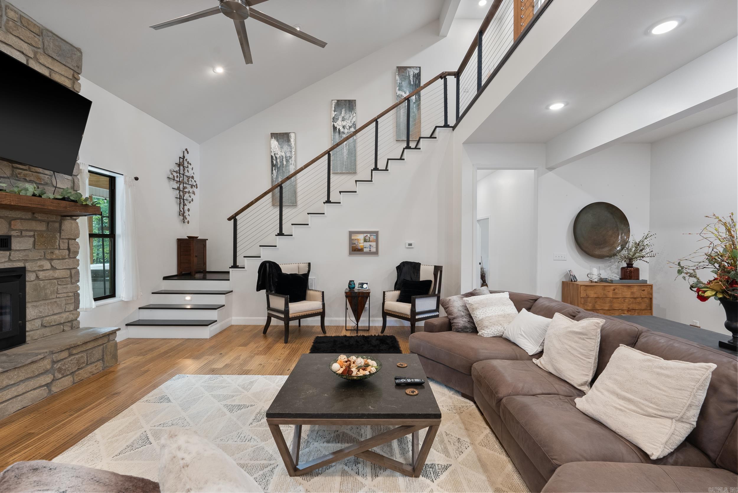 ARKANSAS HGTS - Residential