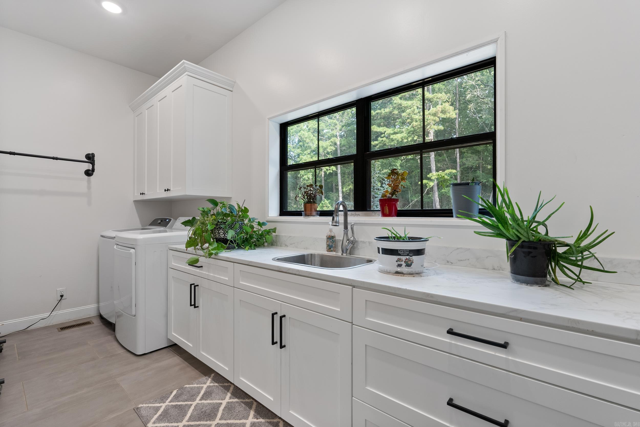 ARKANSAS HGTS - Residential