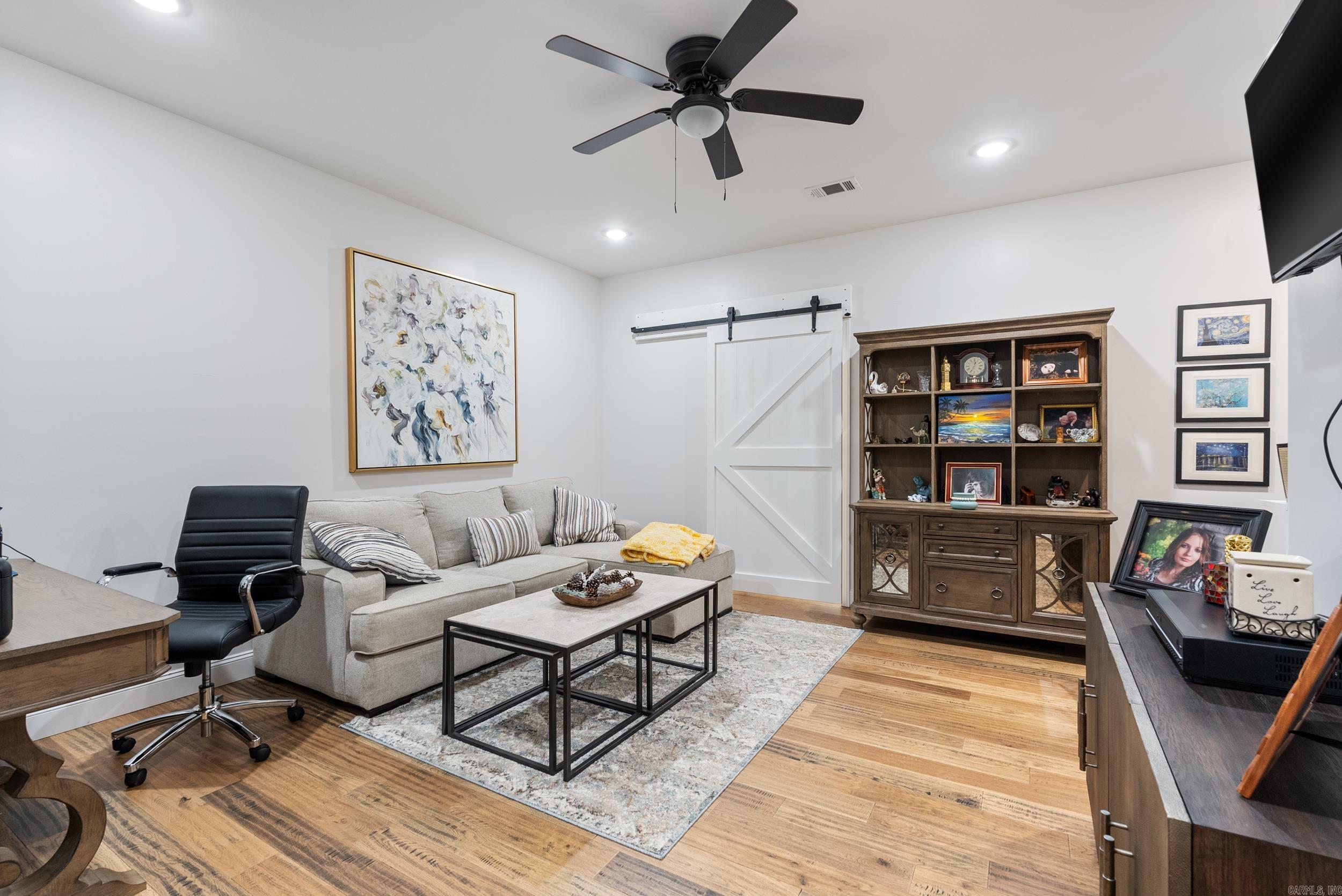 ARKANSAS HGTS - Residential