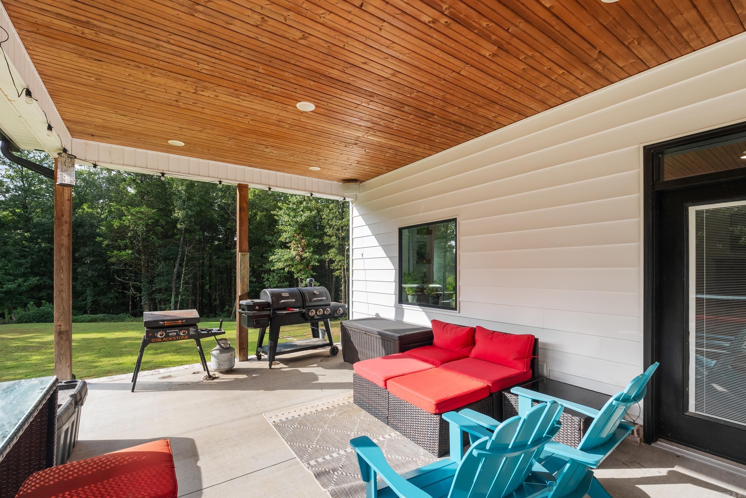 ARKANSAS HGTS - Residential