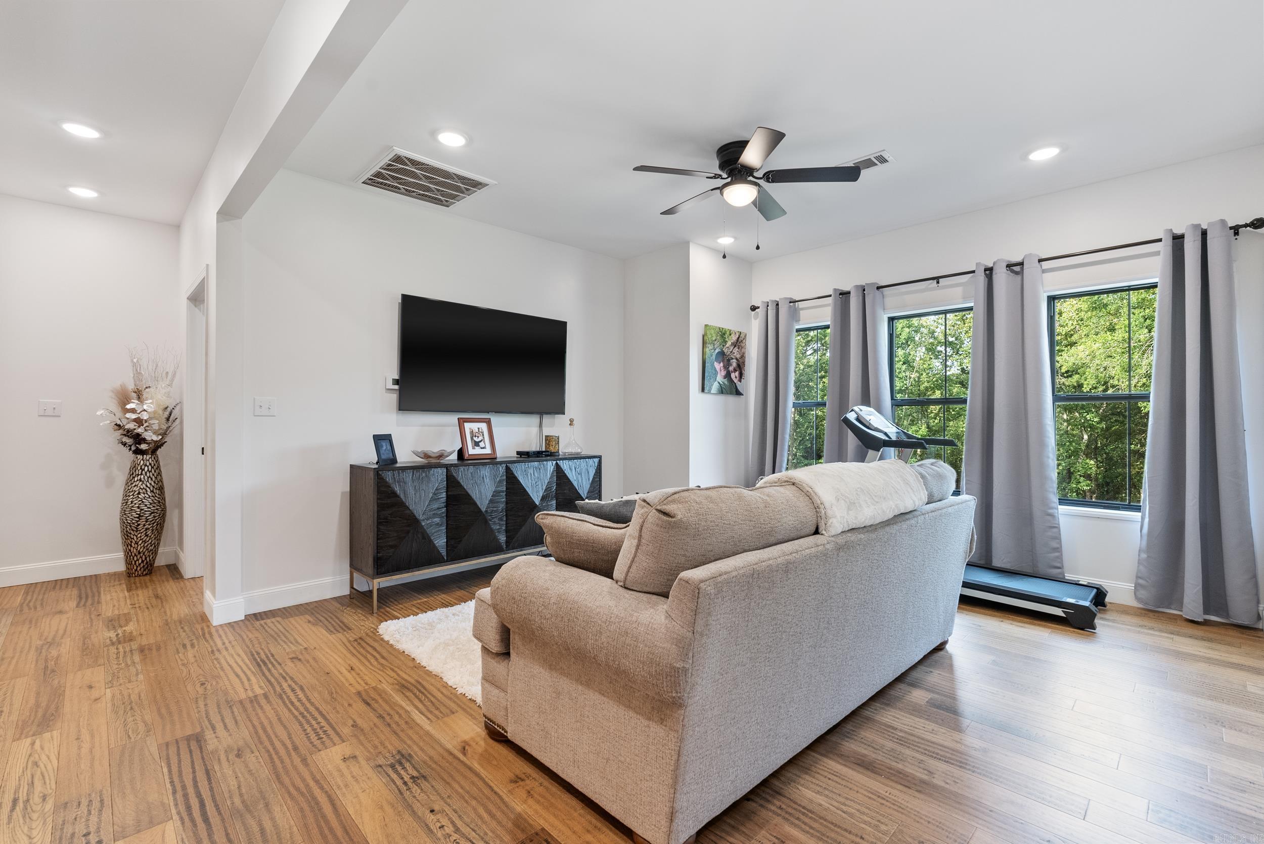 ARKANSAS HGTS - Residential