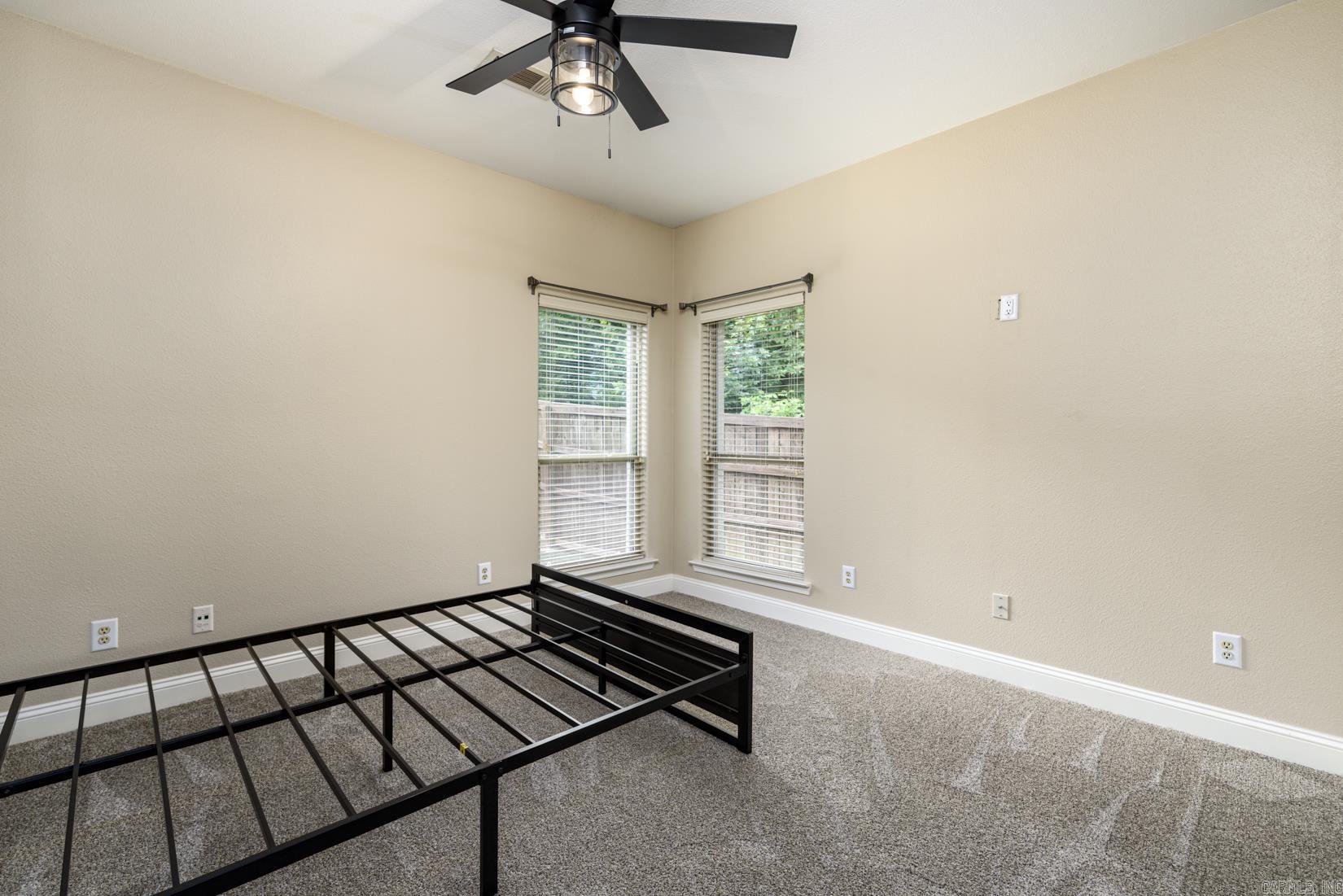 OAKBROOKE - Residential