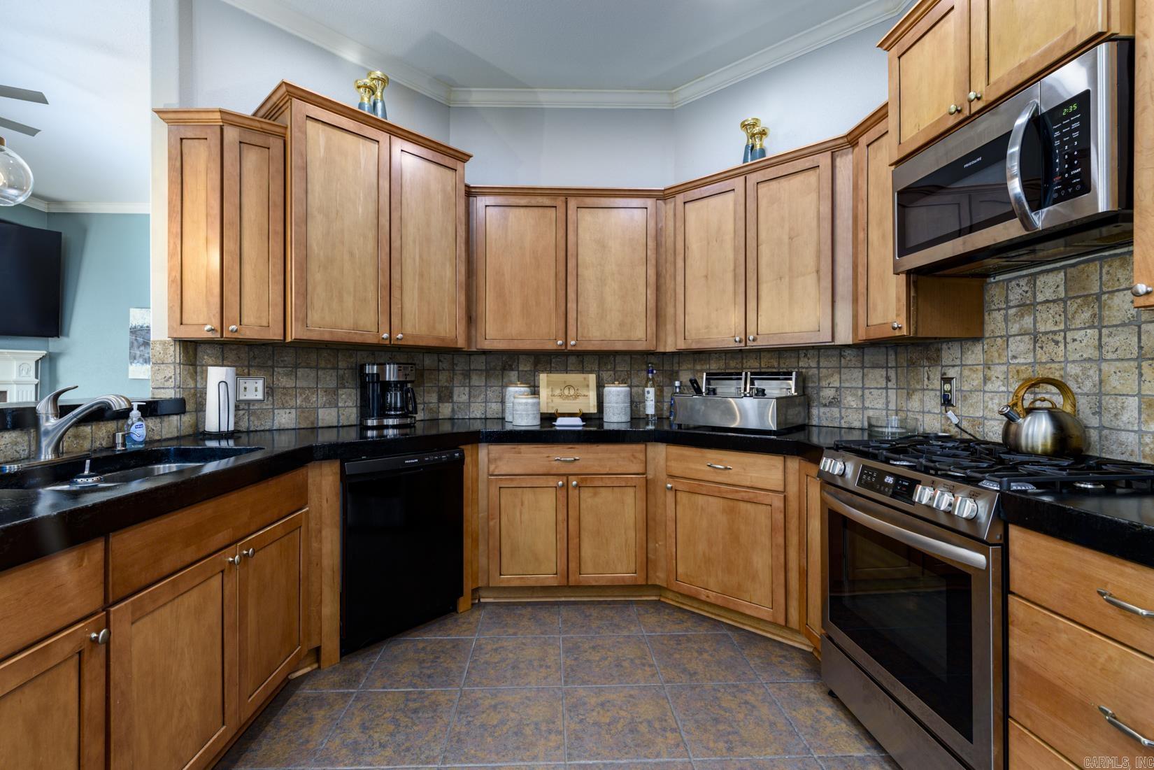 OAKBROOKE - Residential