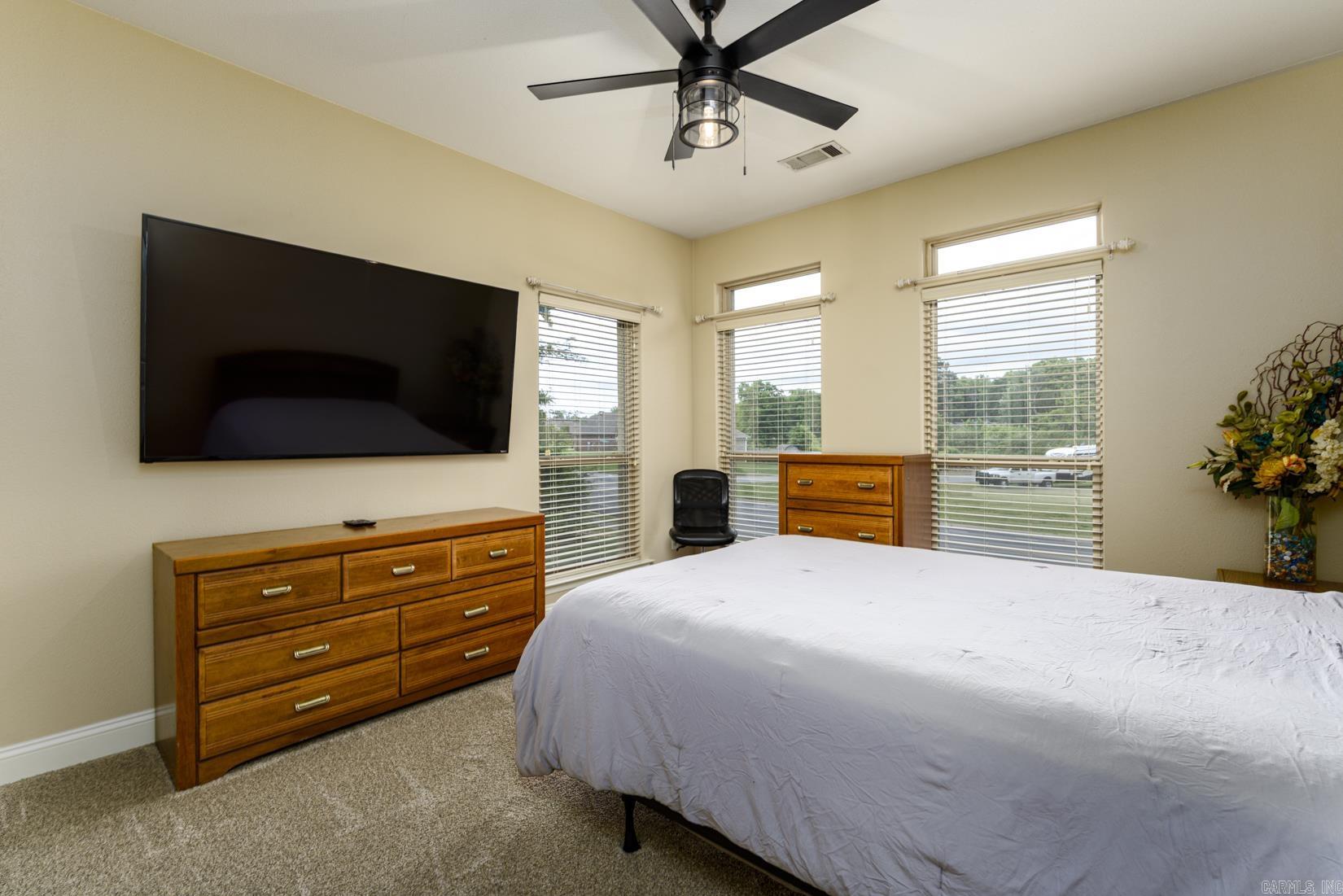 OAKBROOKE - Residential