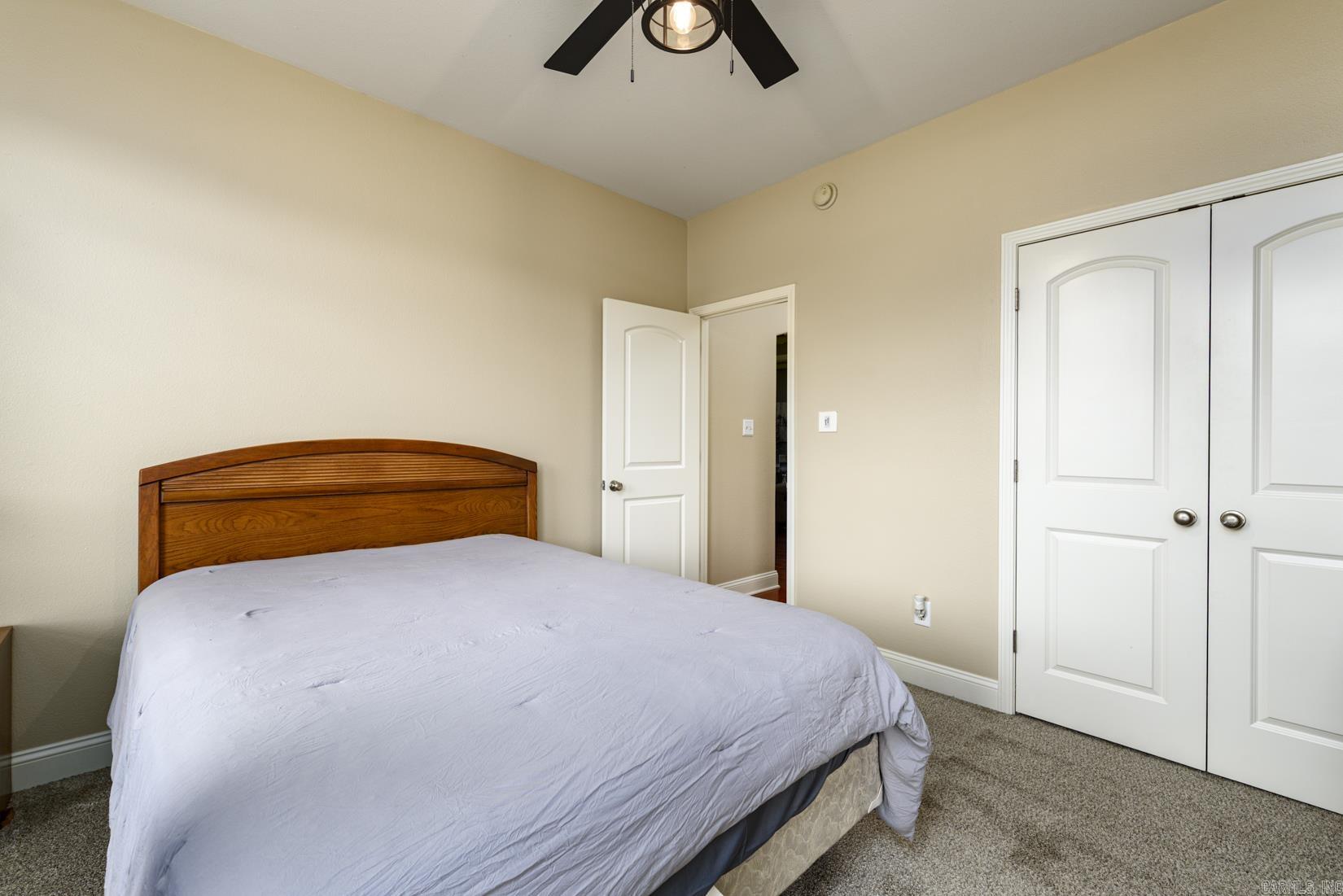 OAKBROOKE - Residential