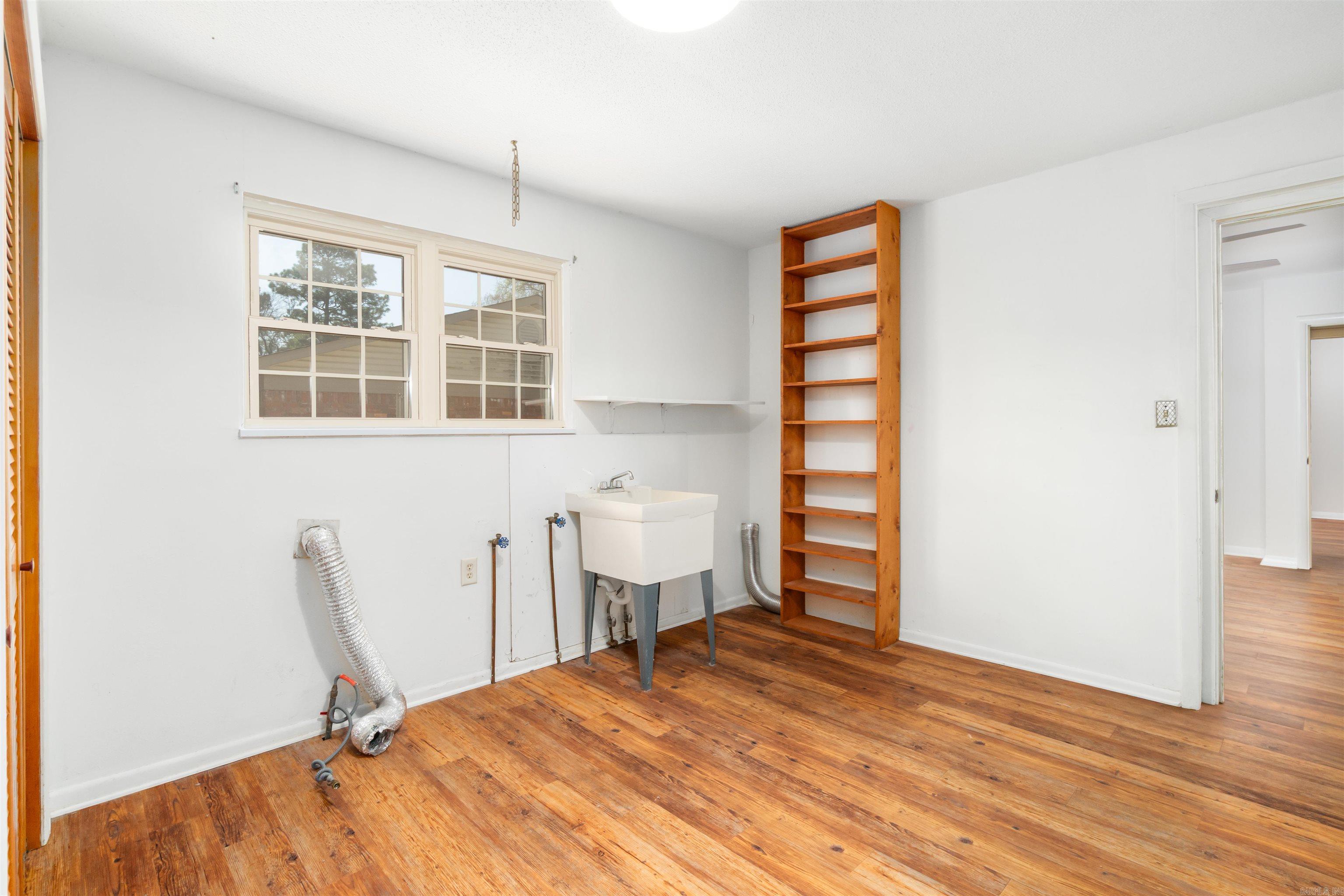 BROWNS - Residential