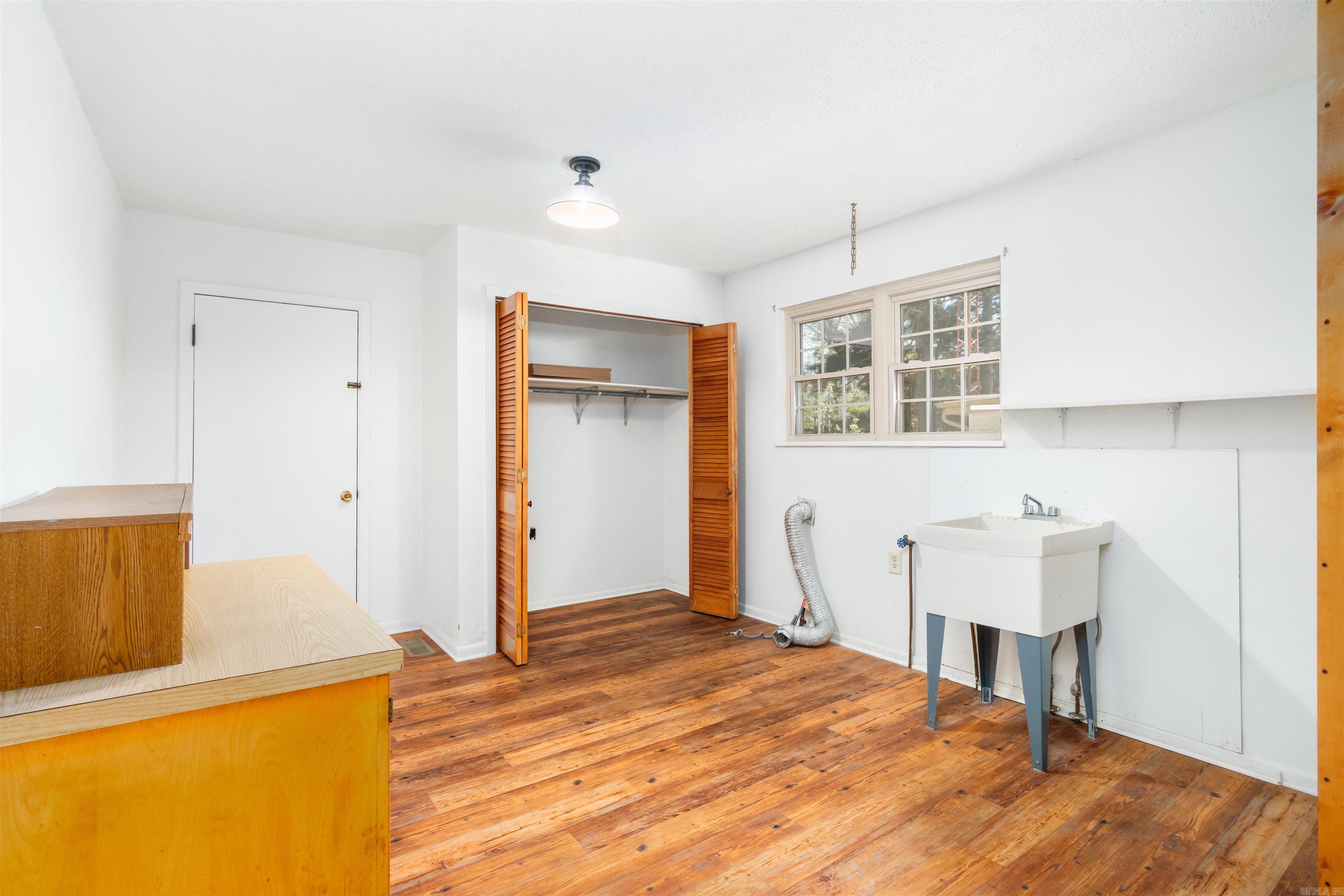 BROWNS - Residential