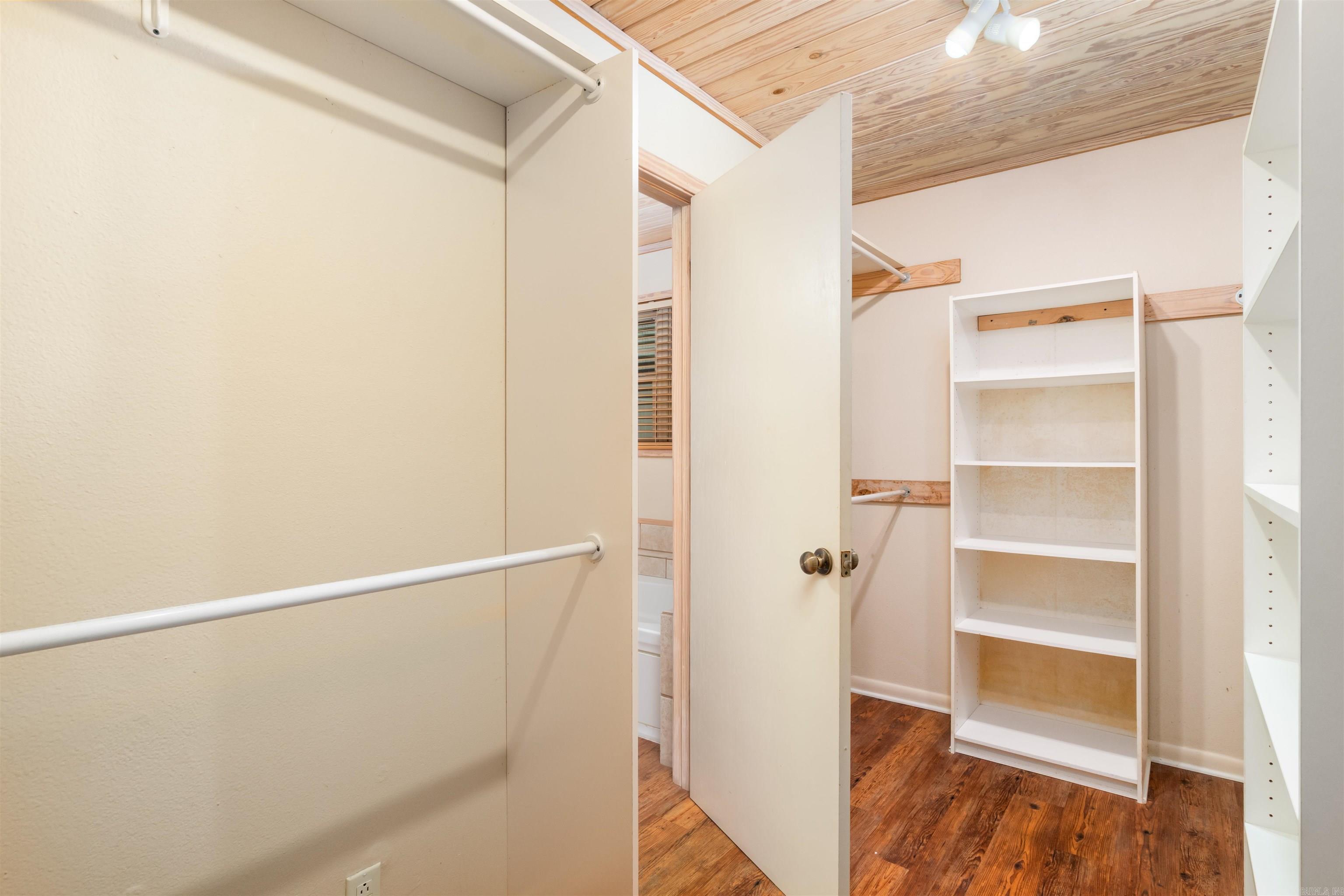 BROWNS - Residential