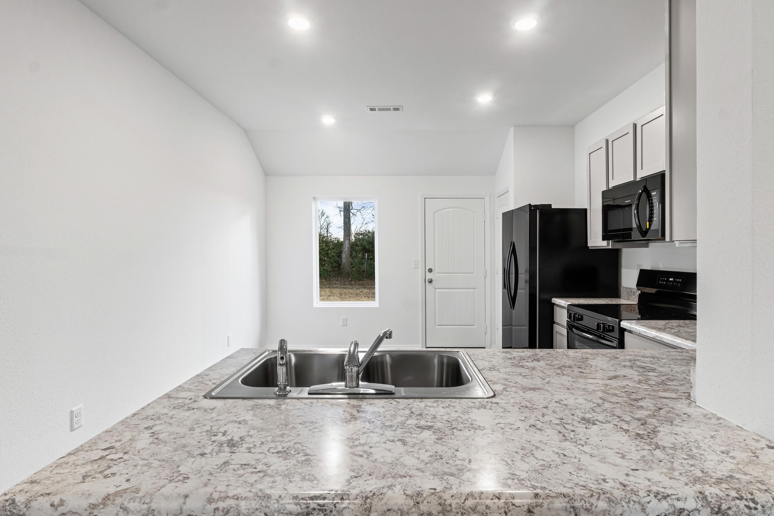 TRAMMEL ESTATES - Residential