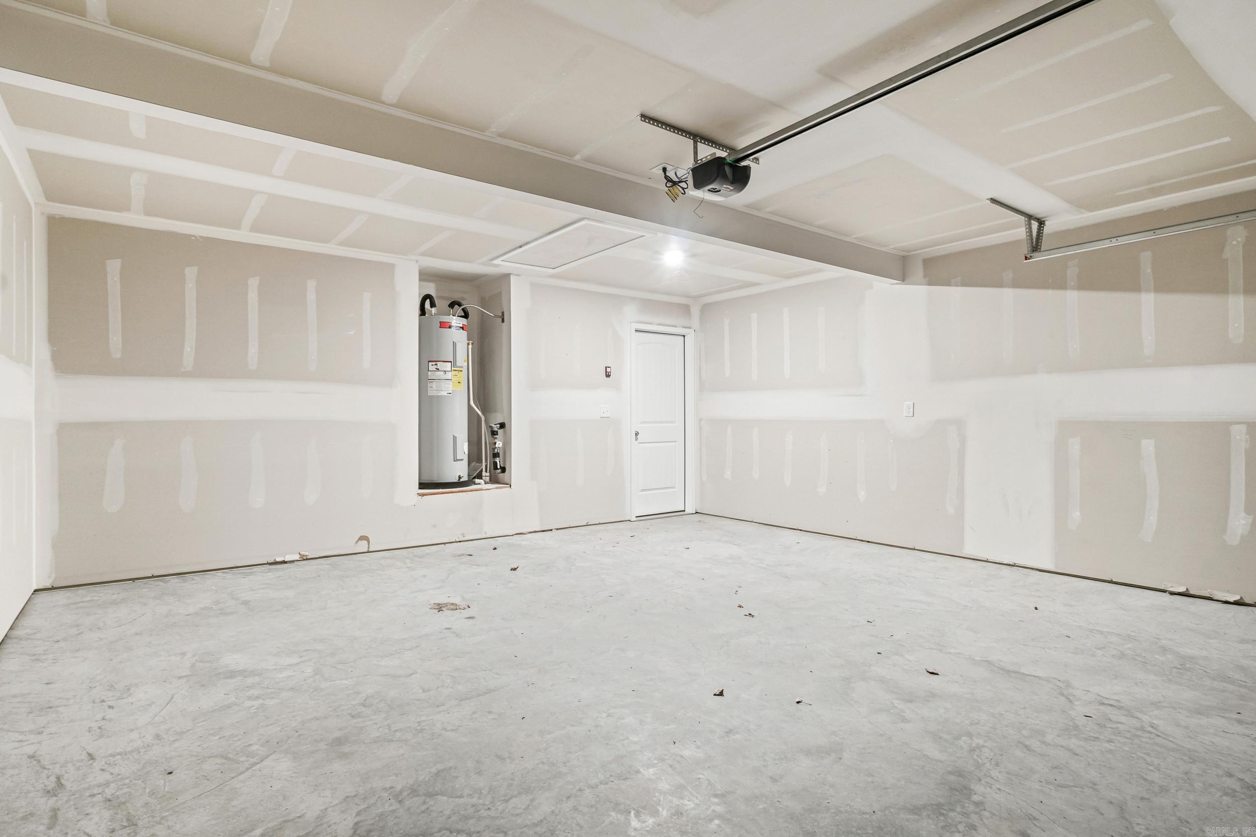 TRAMMEL ESTATES - Residential