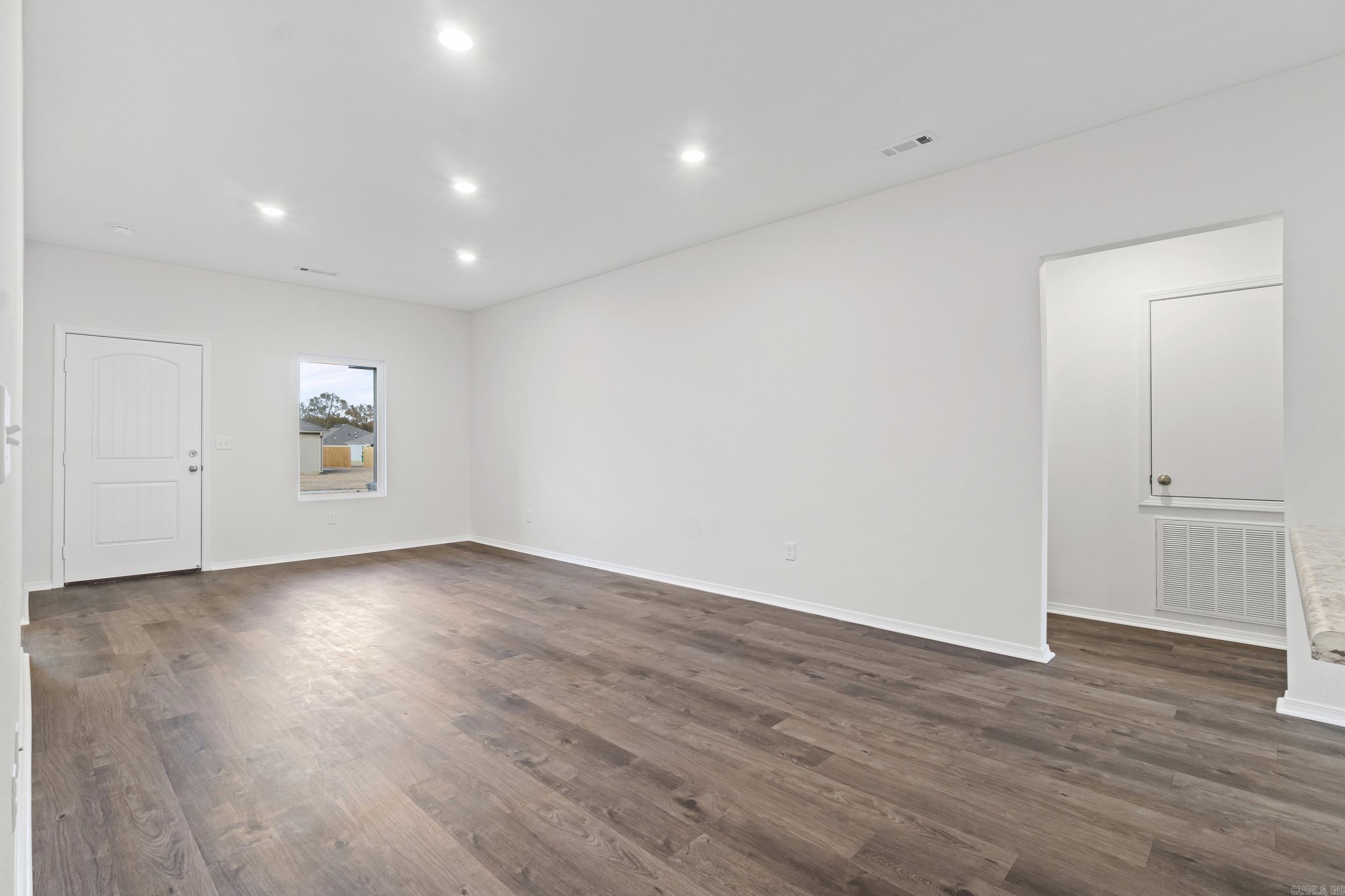 TRAMMEL ESTATES - Residential