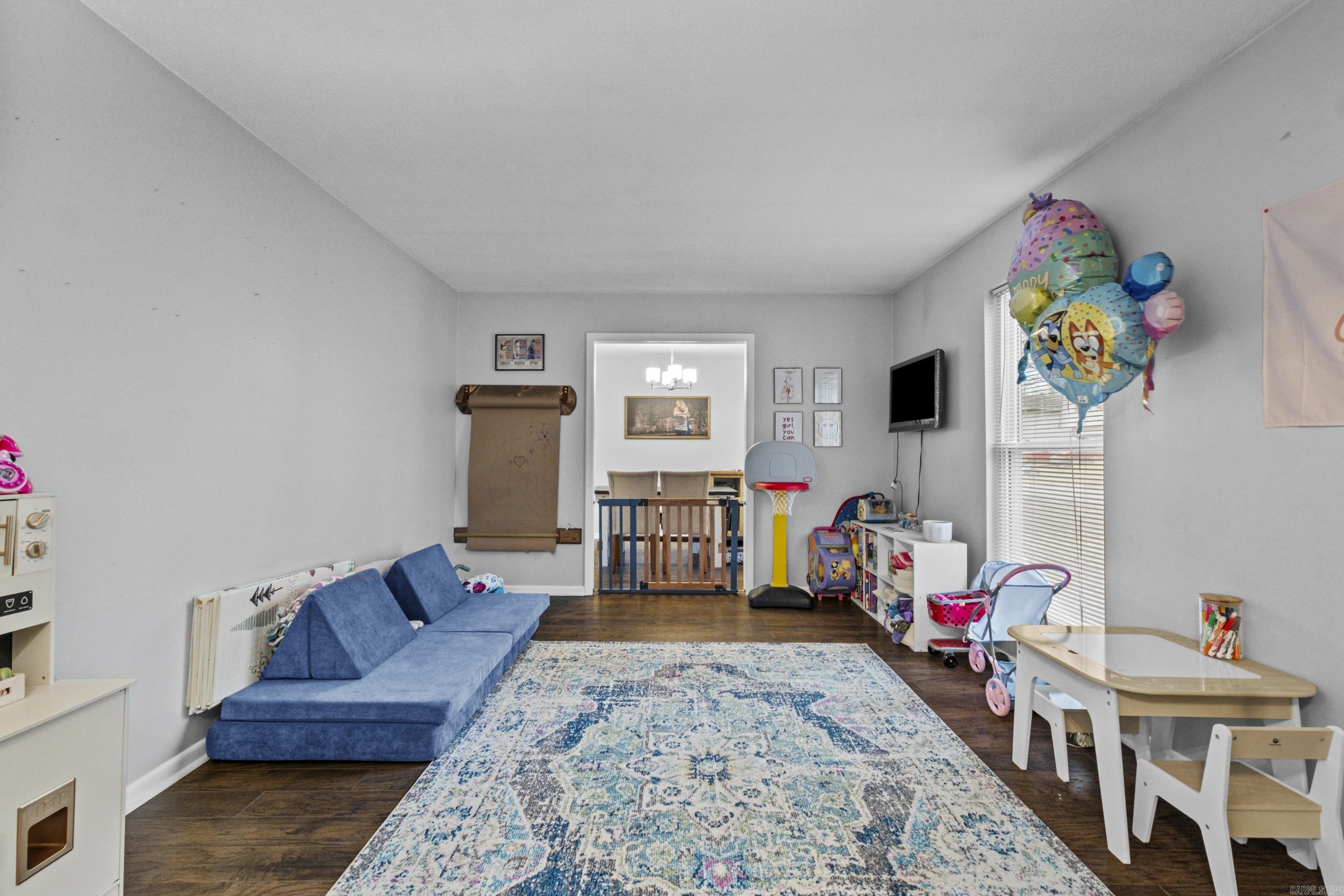 GREEN HILLS - Residential