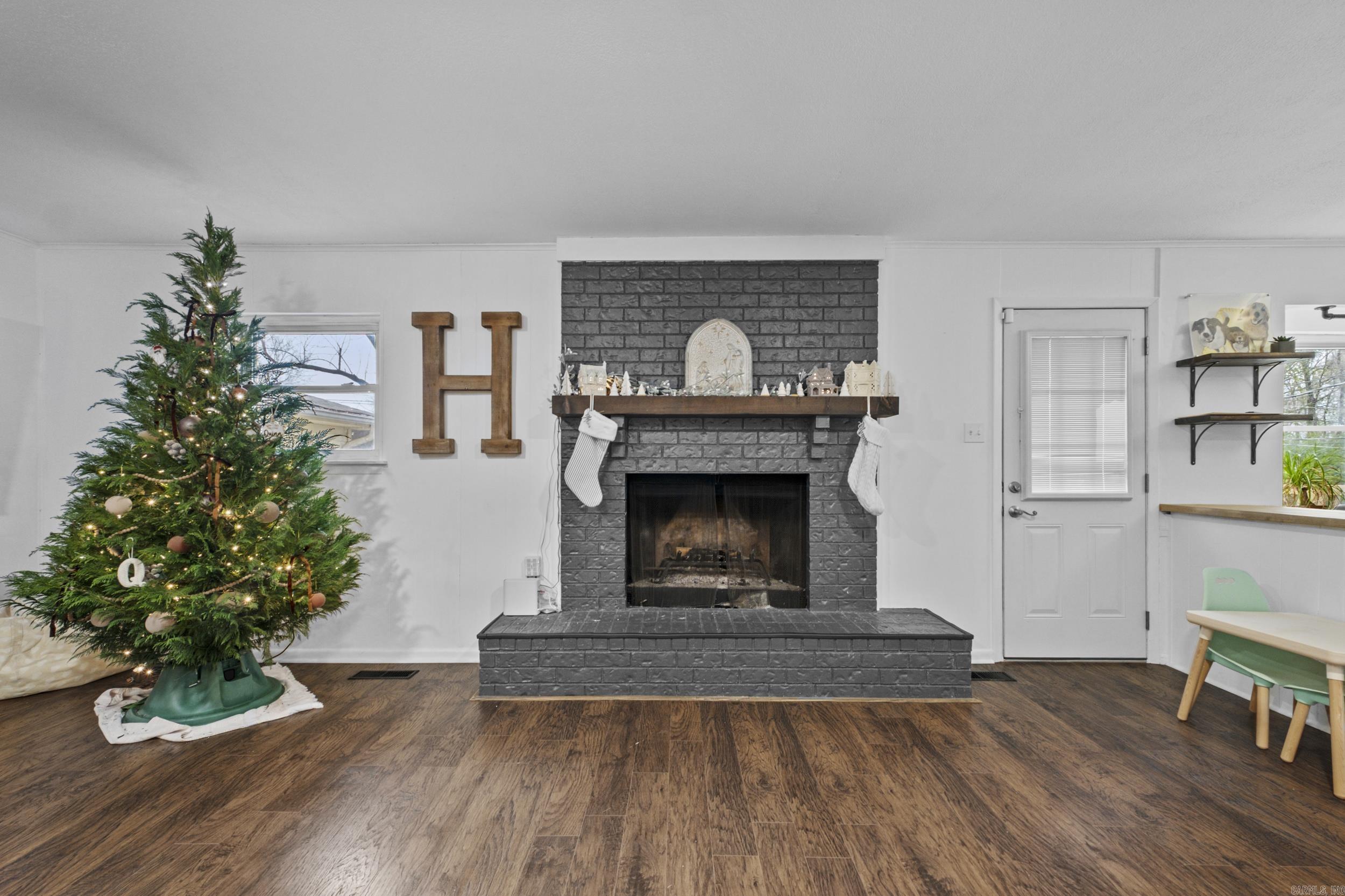 GREEN HILLS - Residential