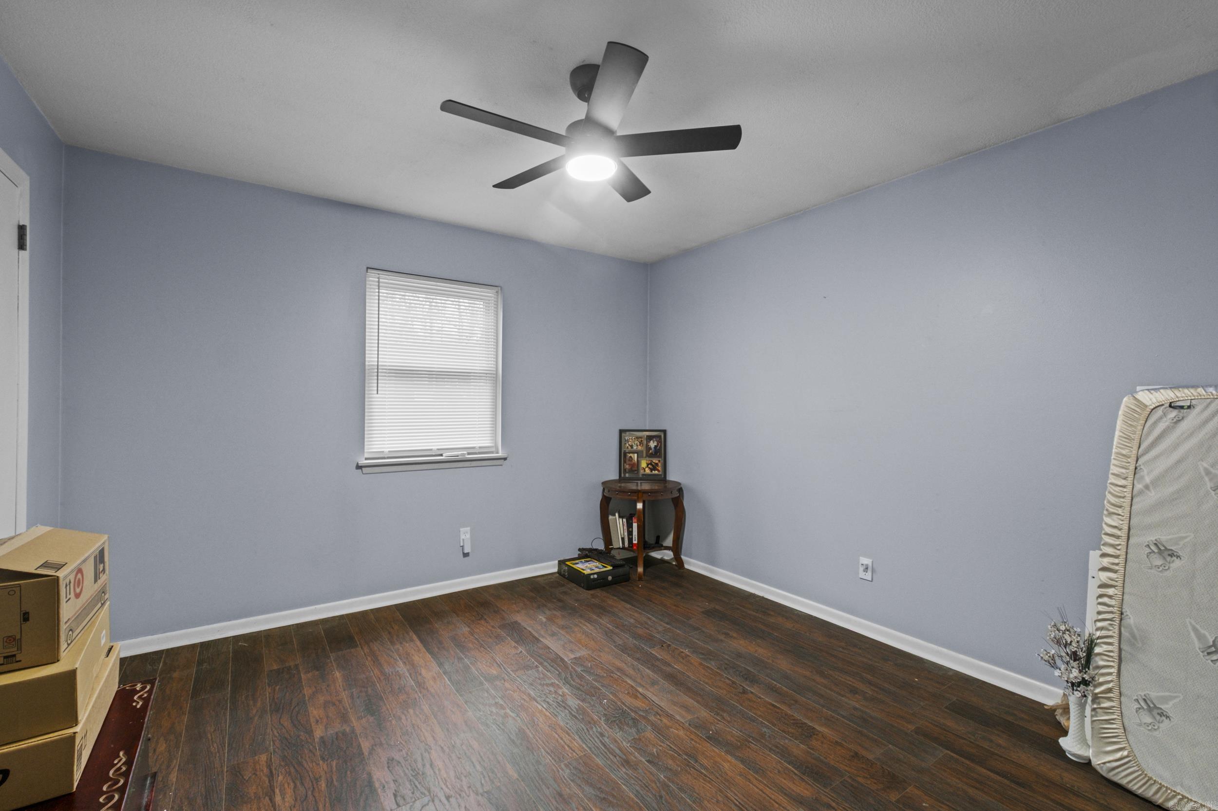 GREEN HILLS - Residential