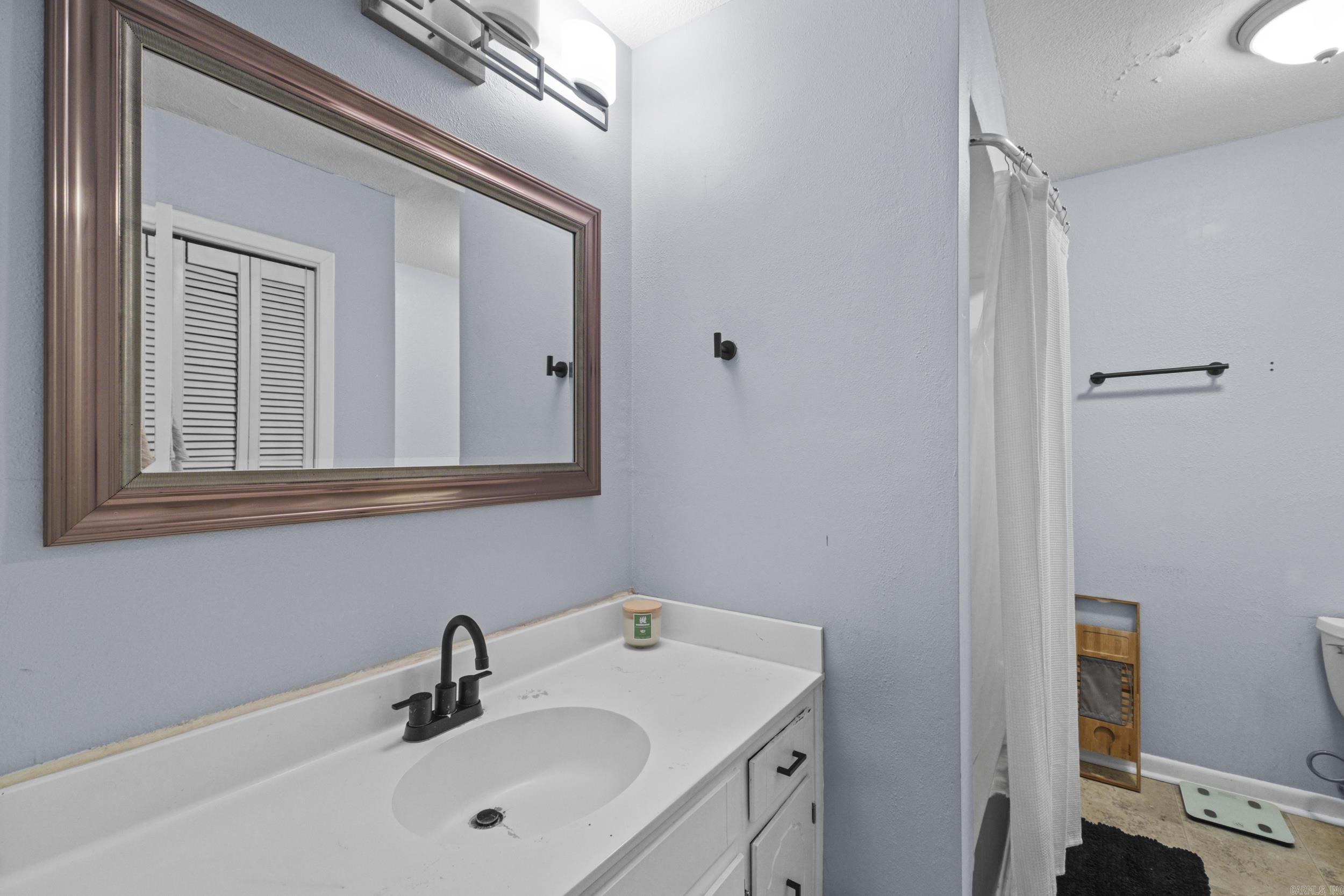 GREEN HILLS - Residential