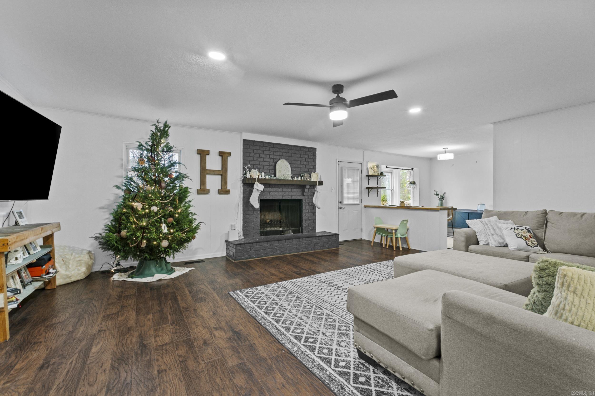 GREEN HILLS - Residential