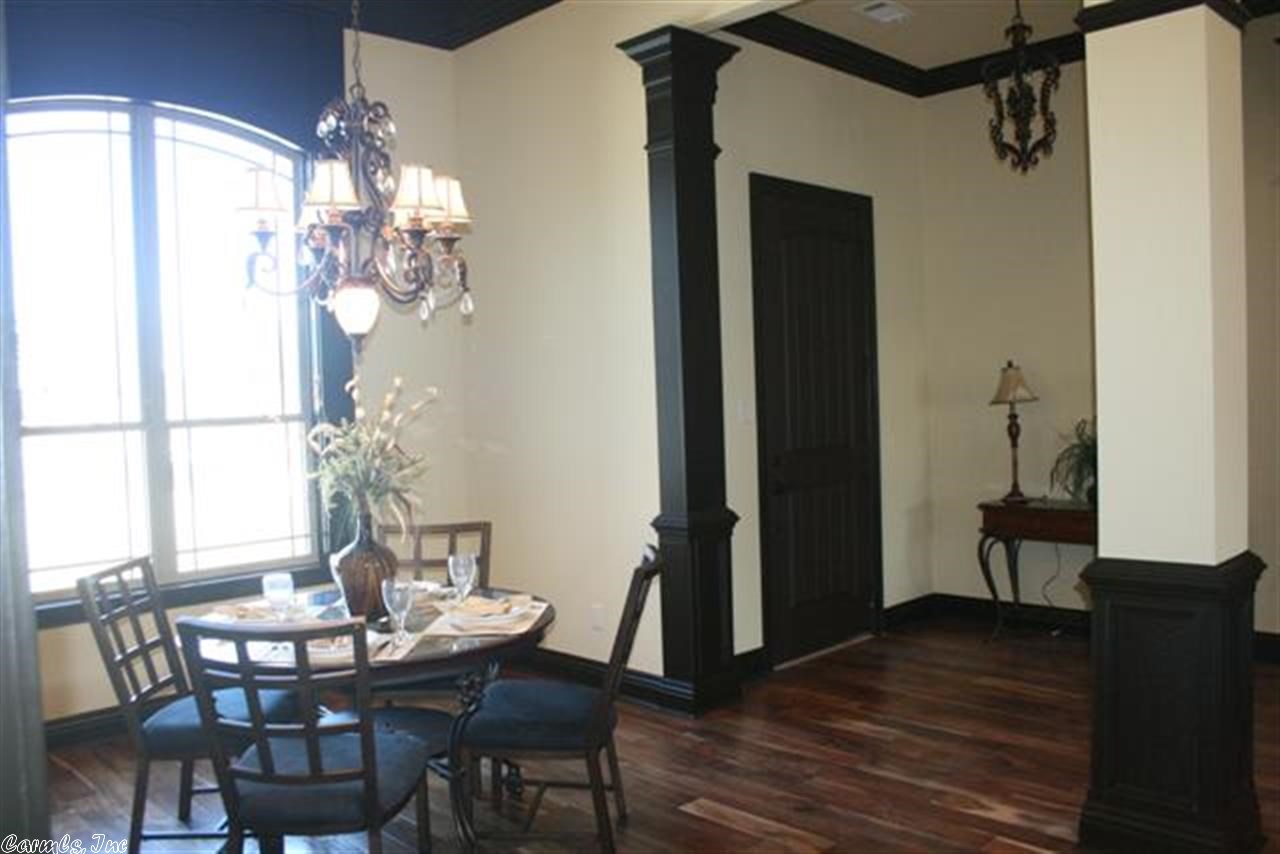 BENTLEY COURT - Residential