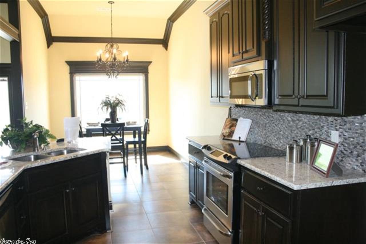 BENTLEY COURT - Residential