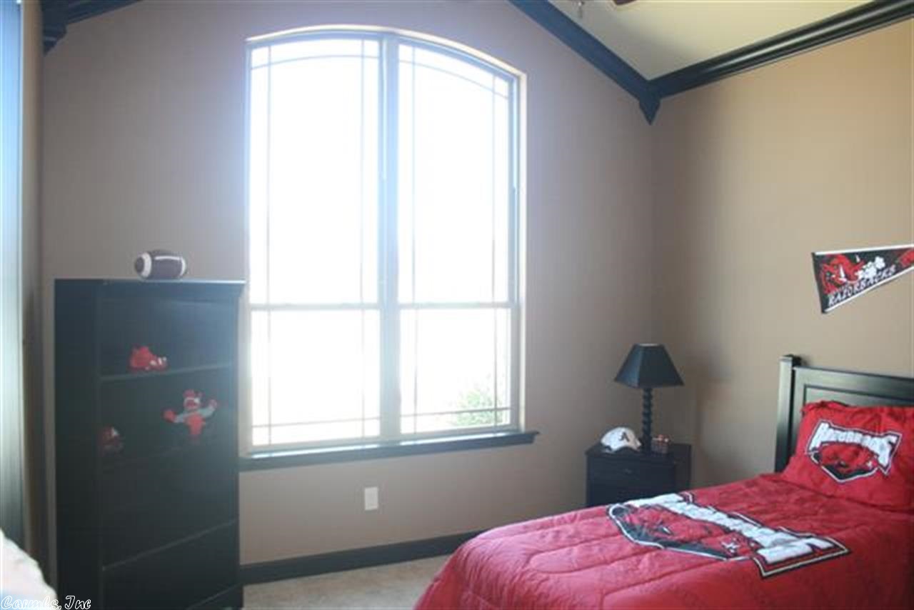 BENTLEY COURT - Residential