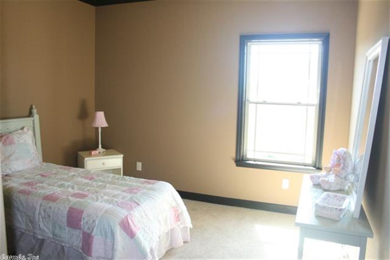 BENTLEY COURT - Residential