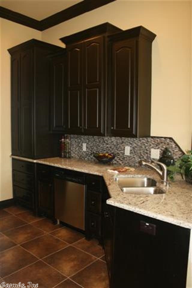 BENTLEY COURT - Residential