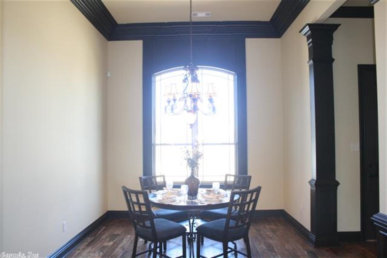 BENTLEY COURT - Residential