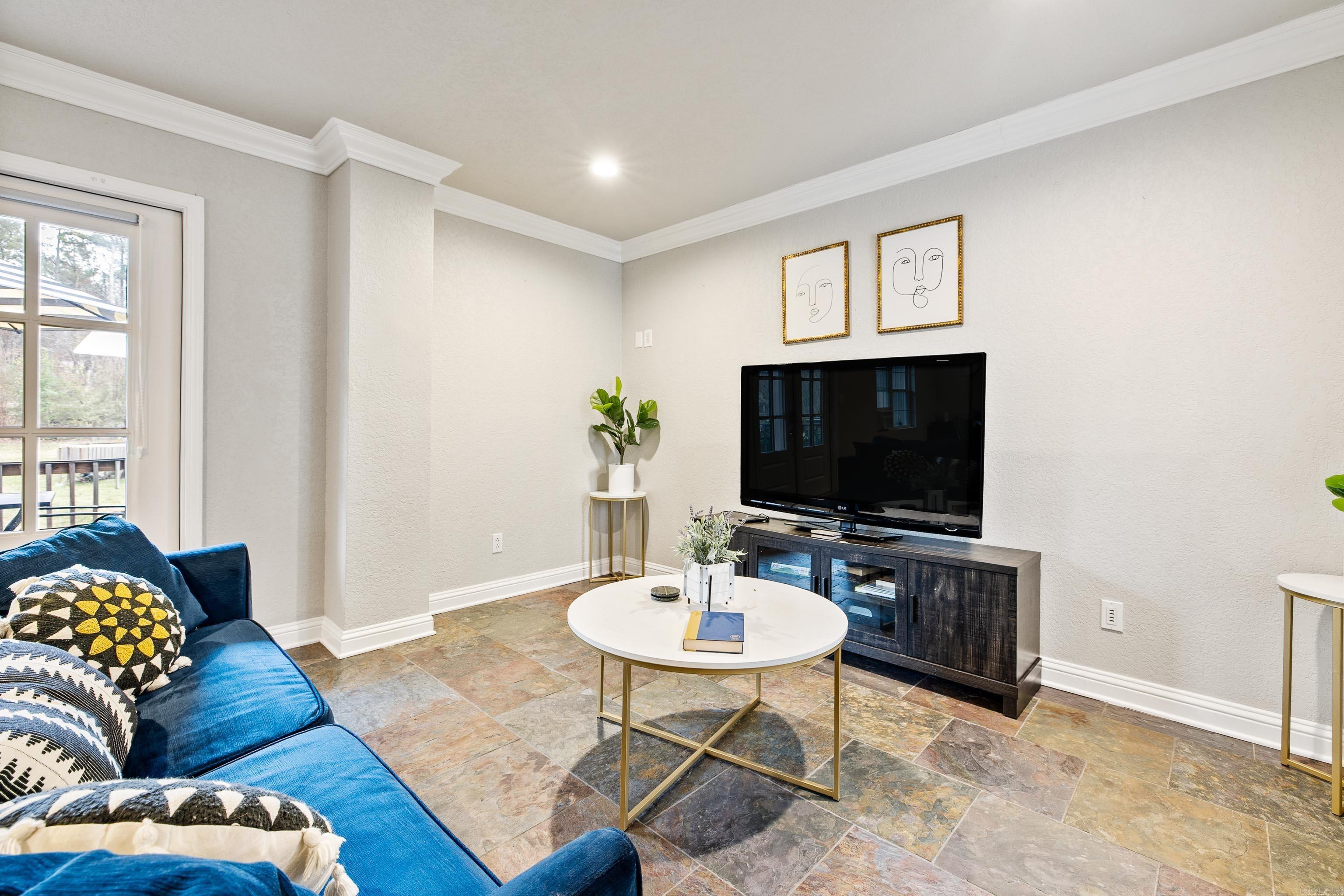 HOUSER-BANDY - Residential