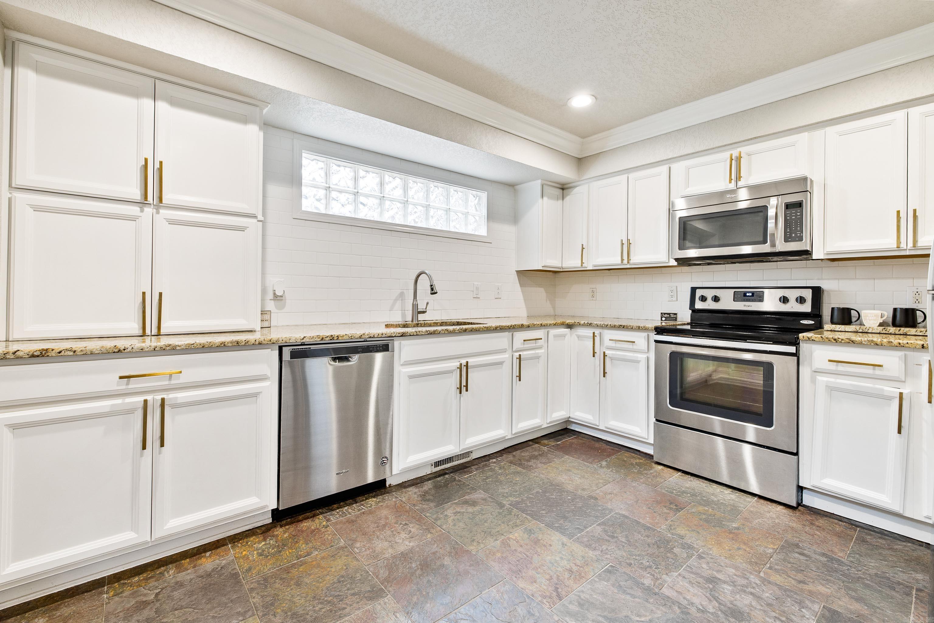 HOUSER-BANDY - Residential