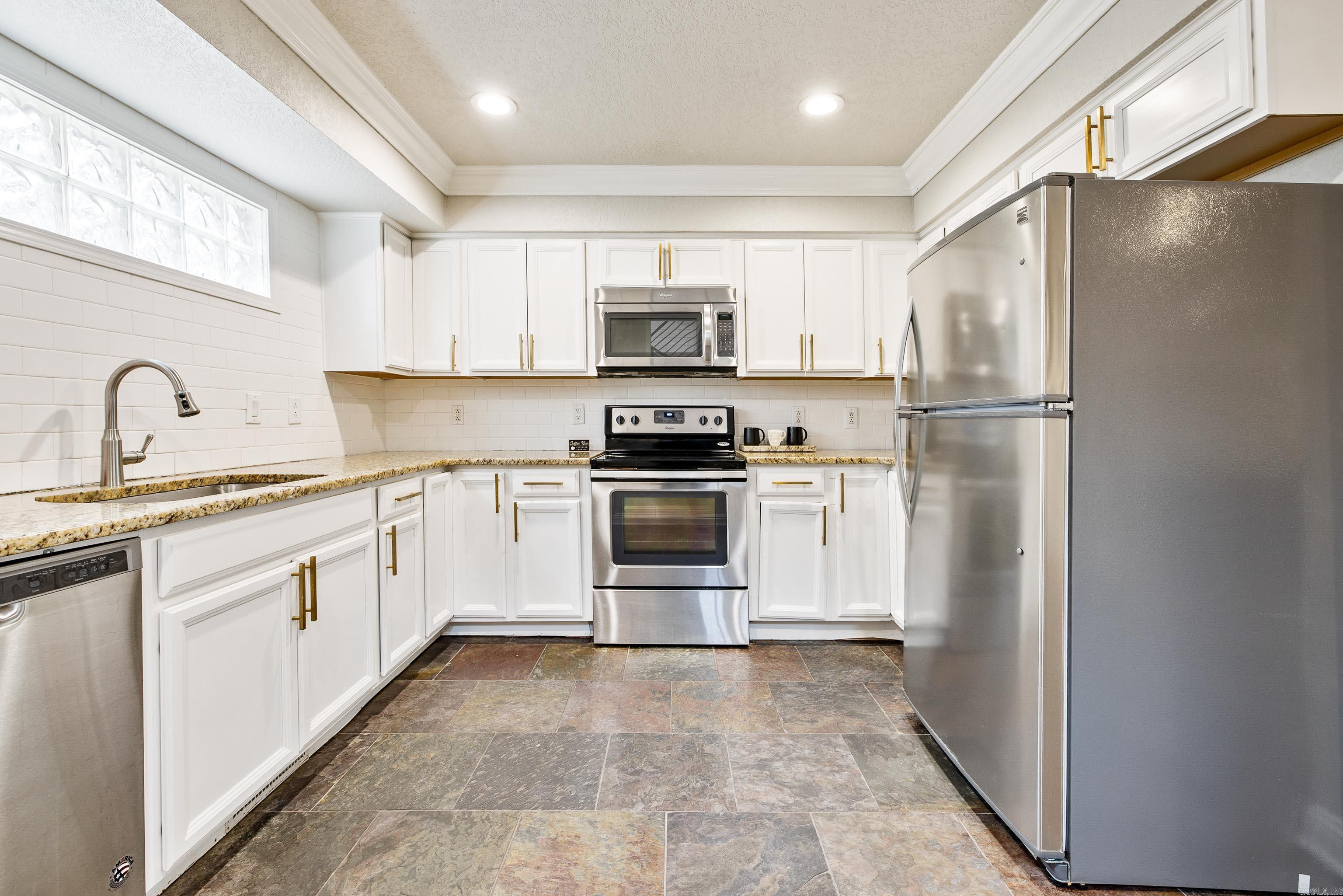 HOUSER-BANDY - Residential