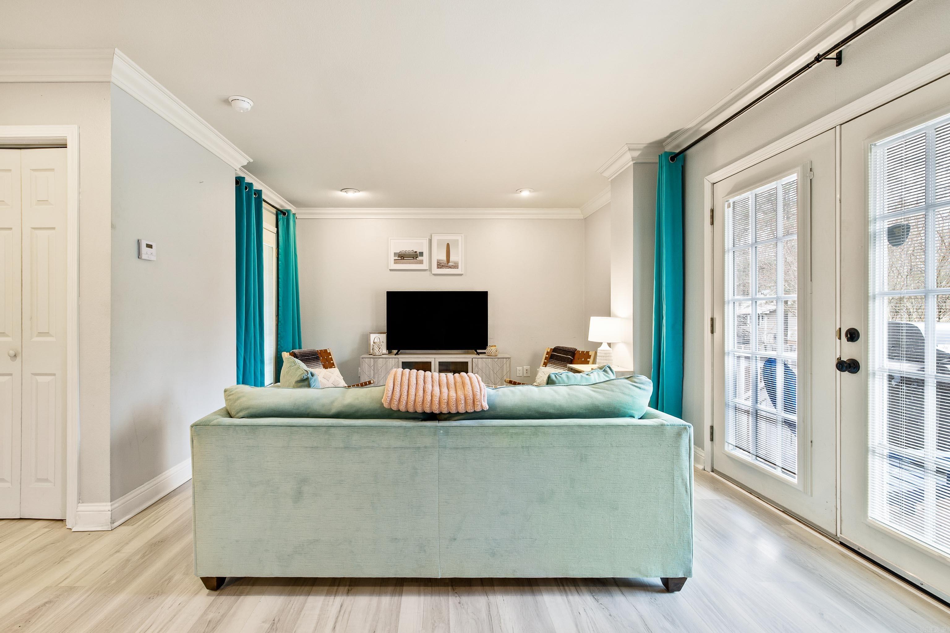 HOUSER-BANDY - Residential