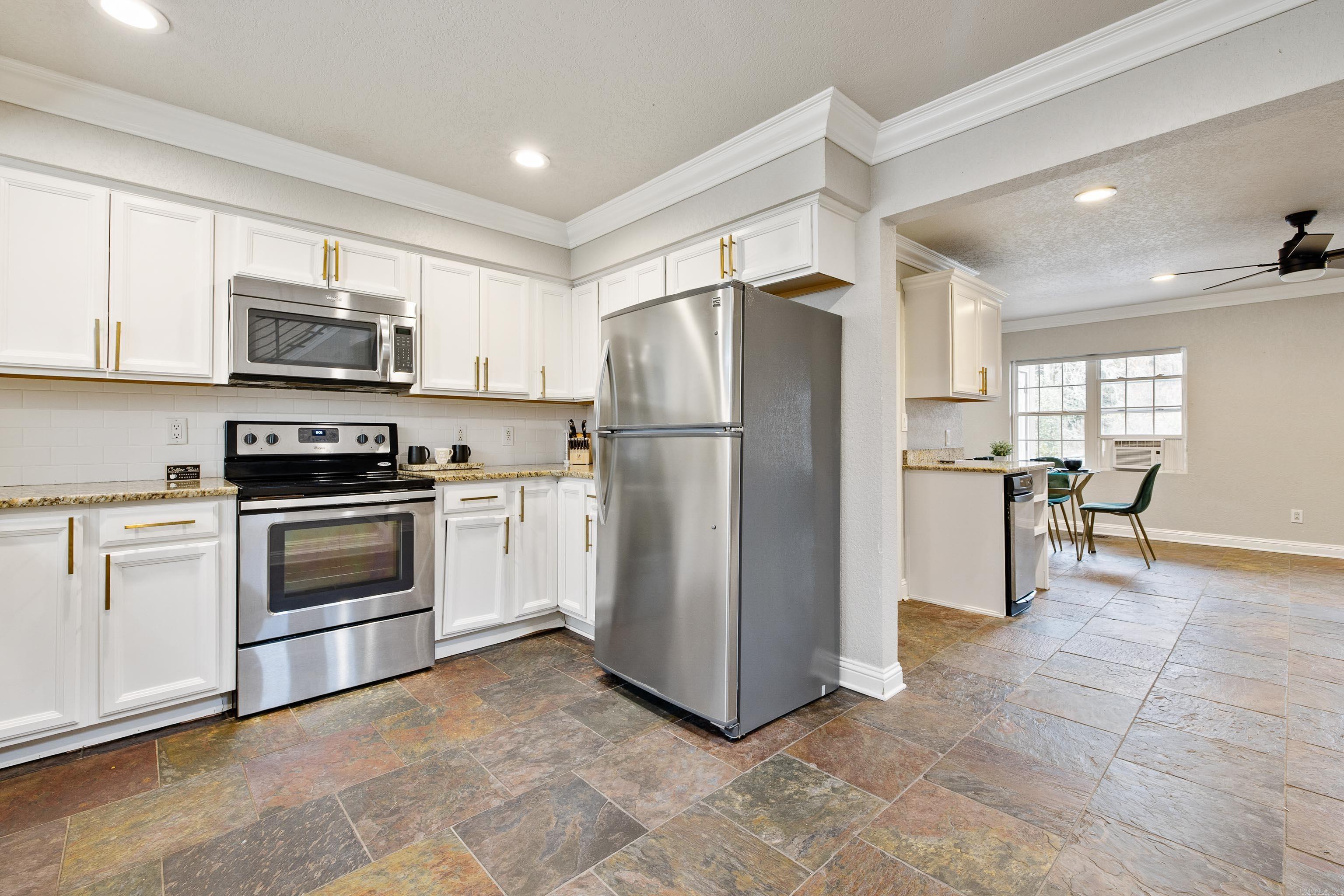 HOUSER-BANDY - Residential