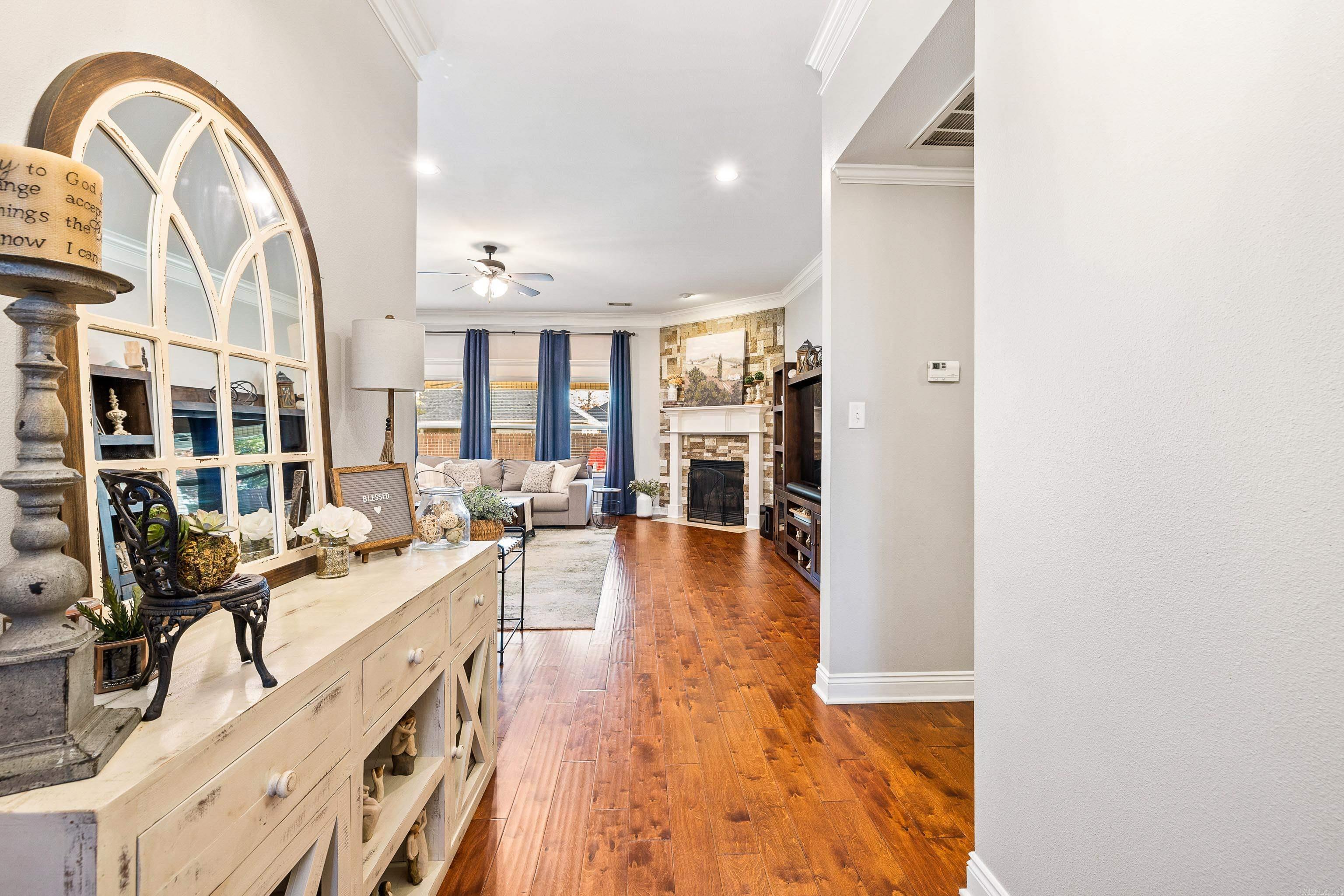 HICKORY HEIGHTS - Residential