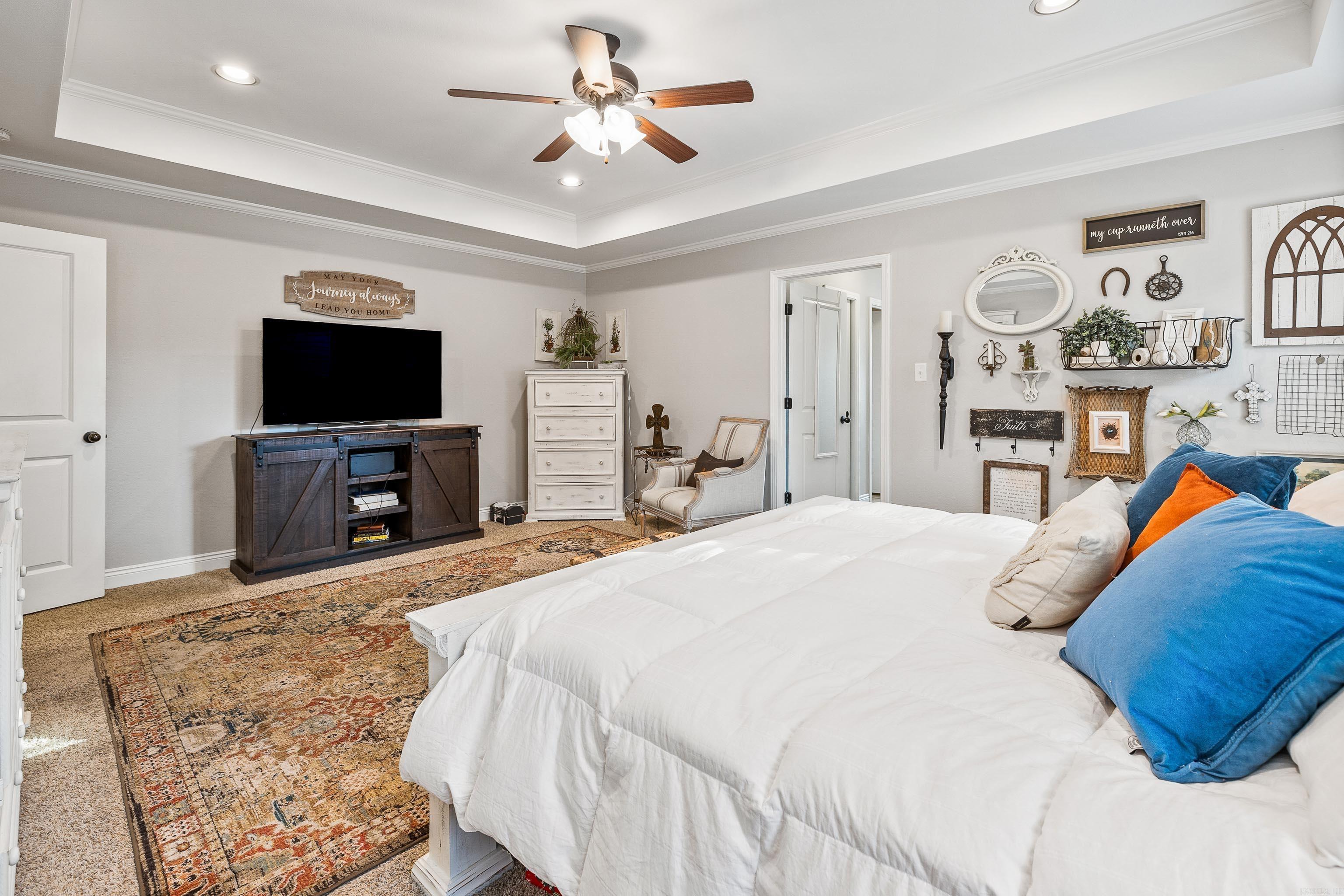 HICKORY HEIGHTS - Residential