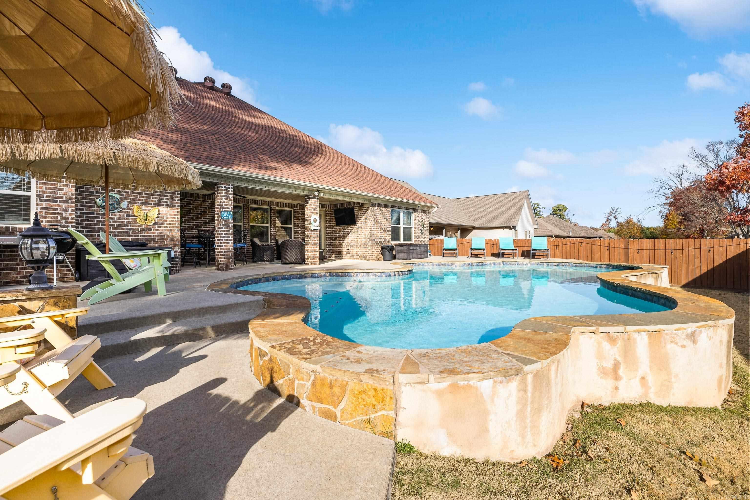 HICKORY HEIGHTS - Residential