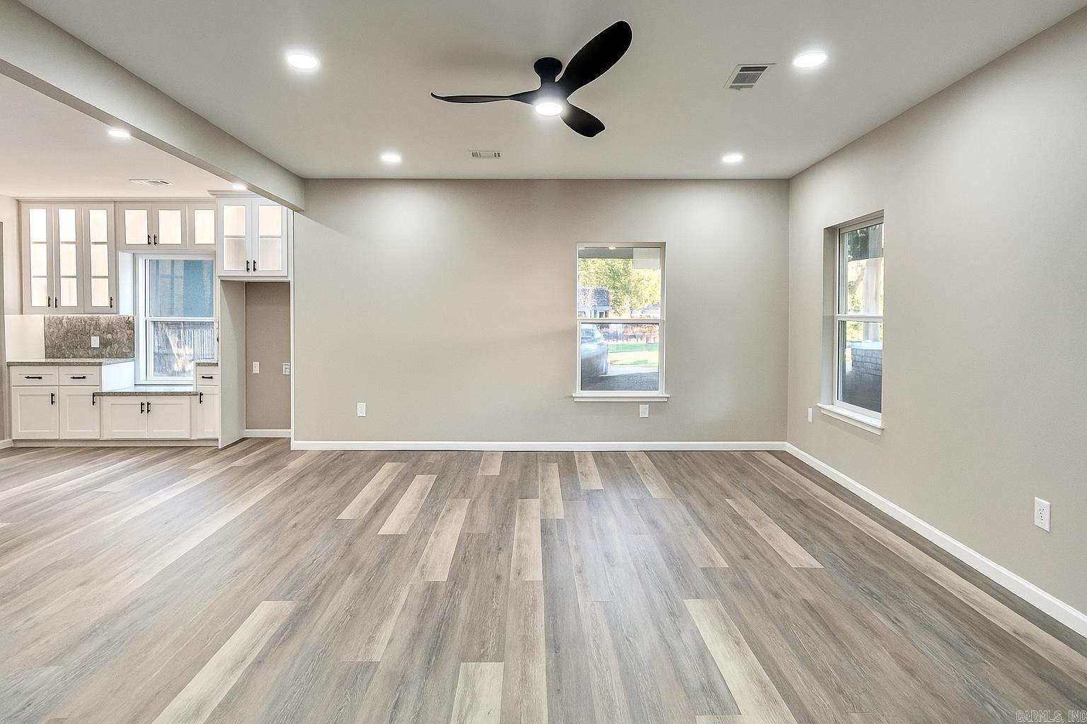 CLIFTONS ADDN - Residential