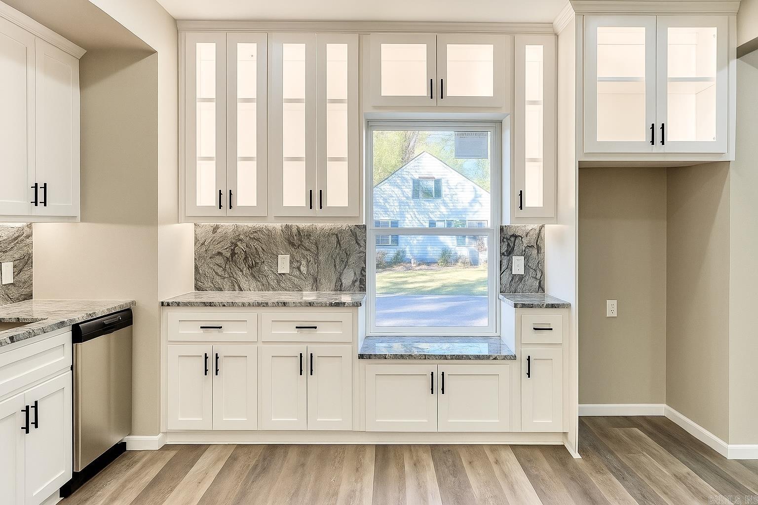 CLIFTONS ADDN - Residential