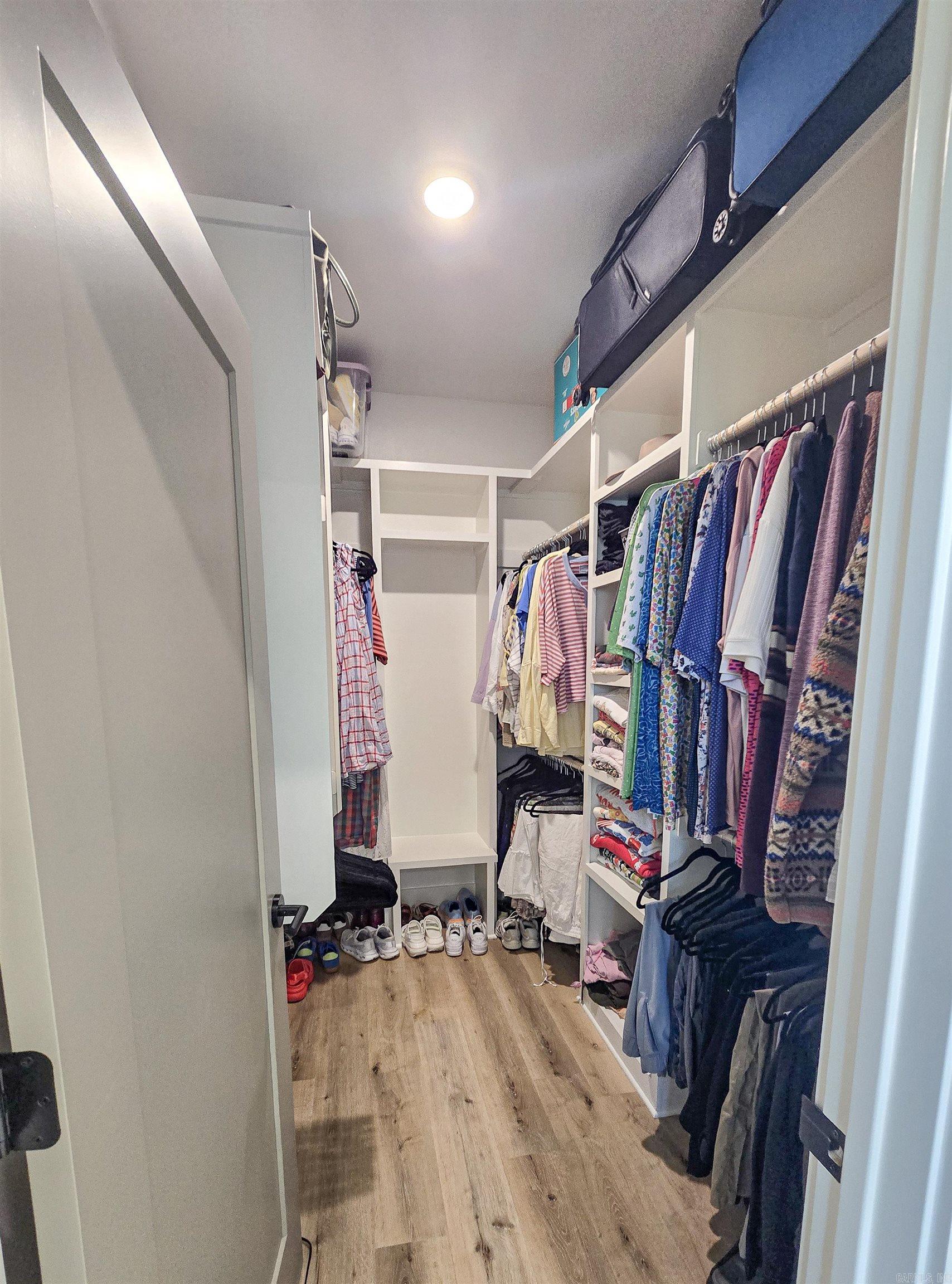 EAST MEADOW - Residential