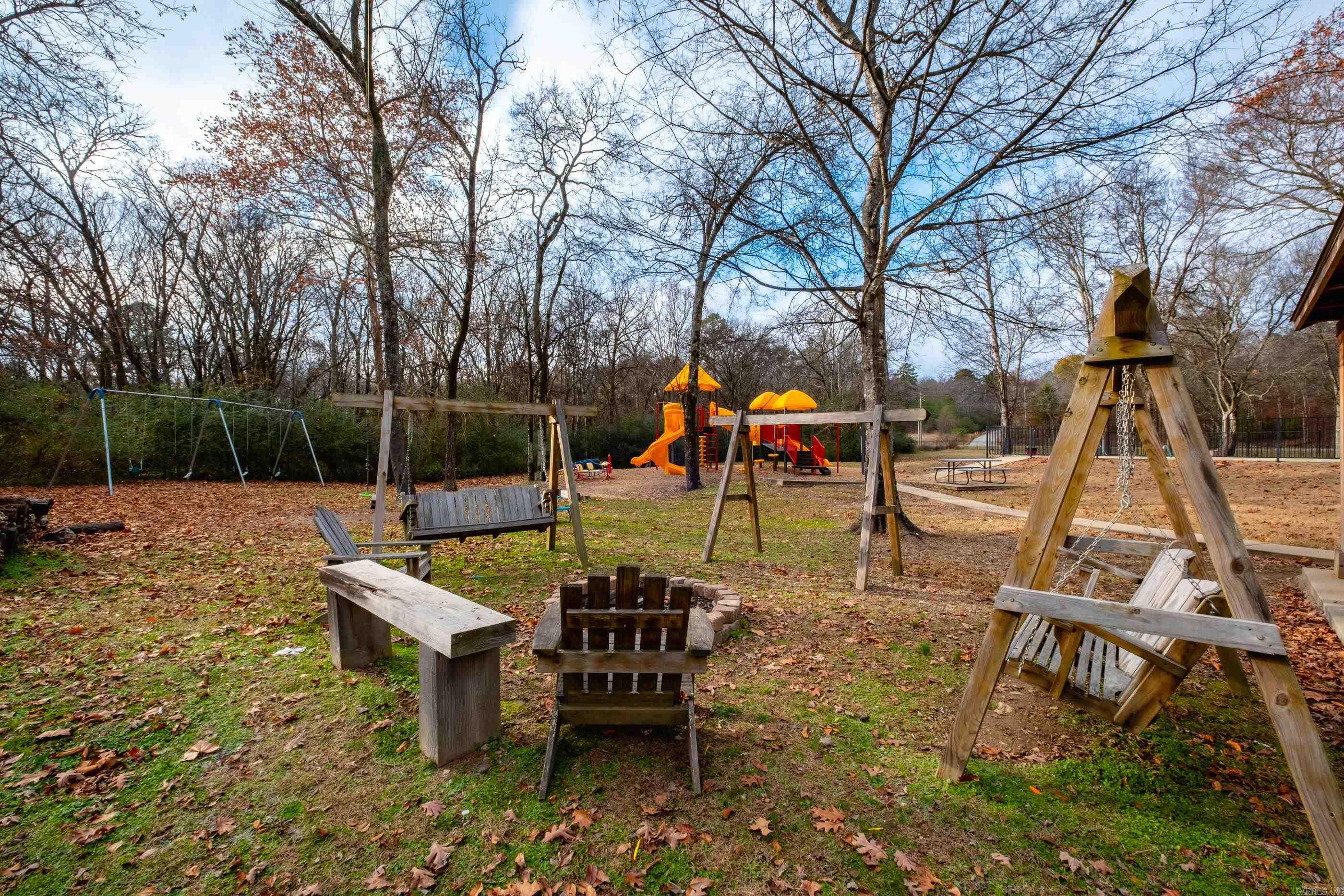 EAGLE ROCK - Residential