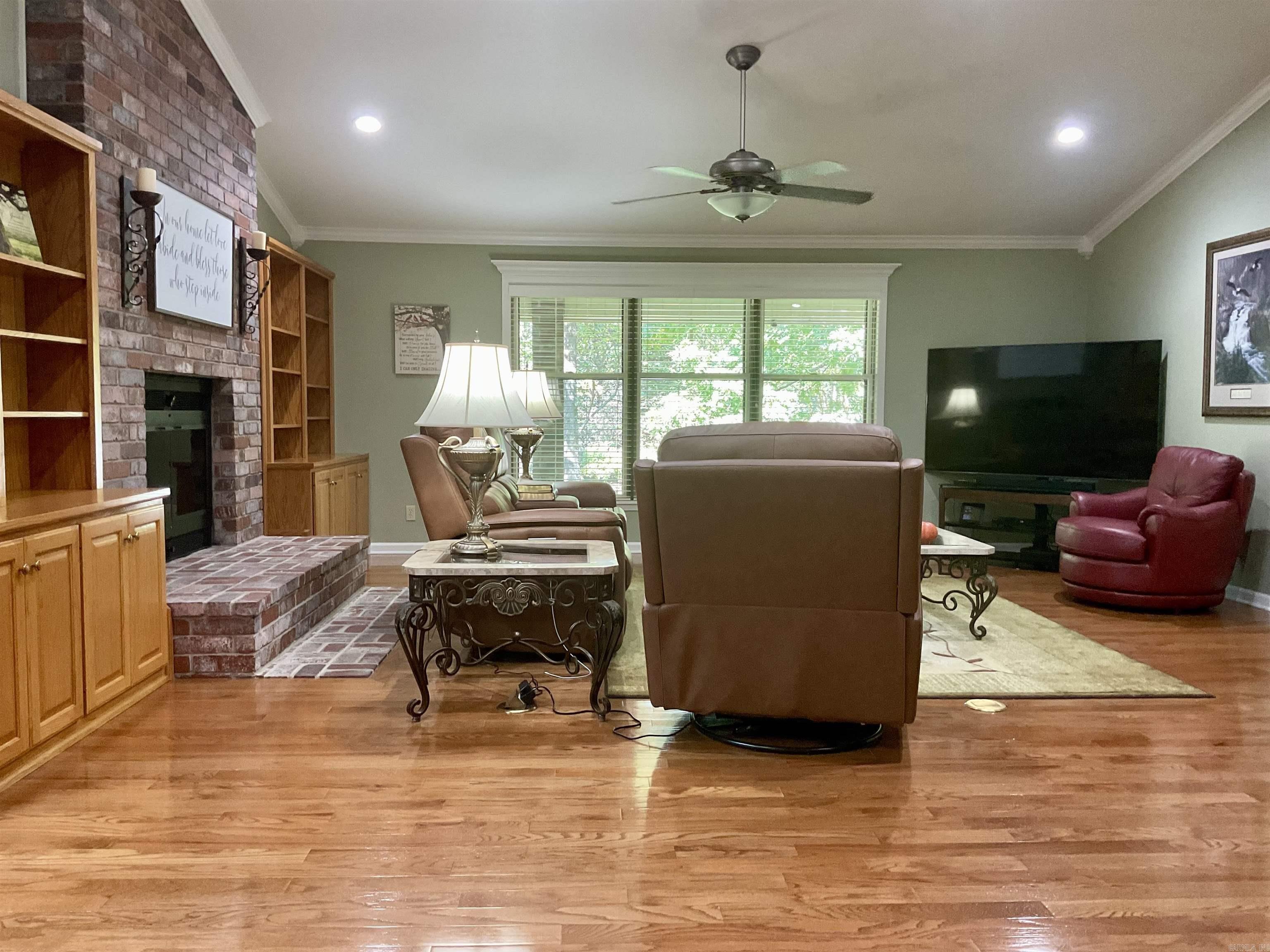 SOUTHRIDGE - Residential