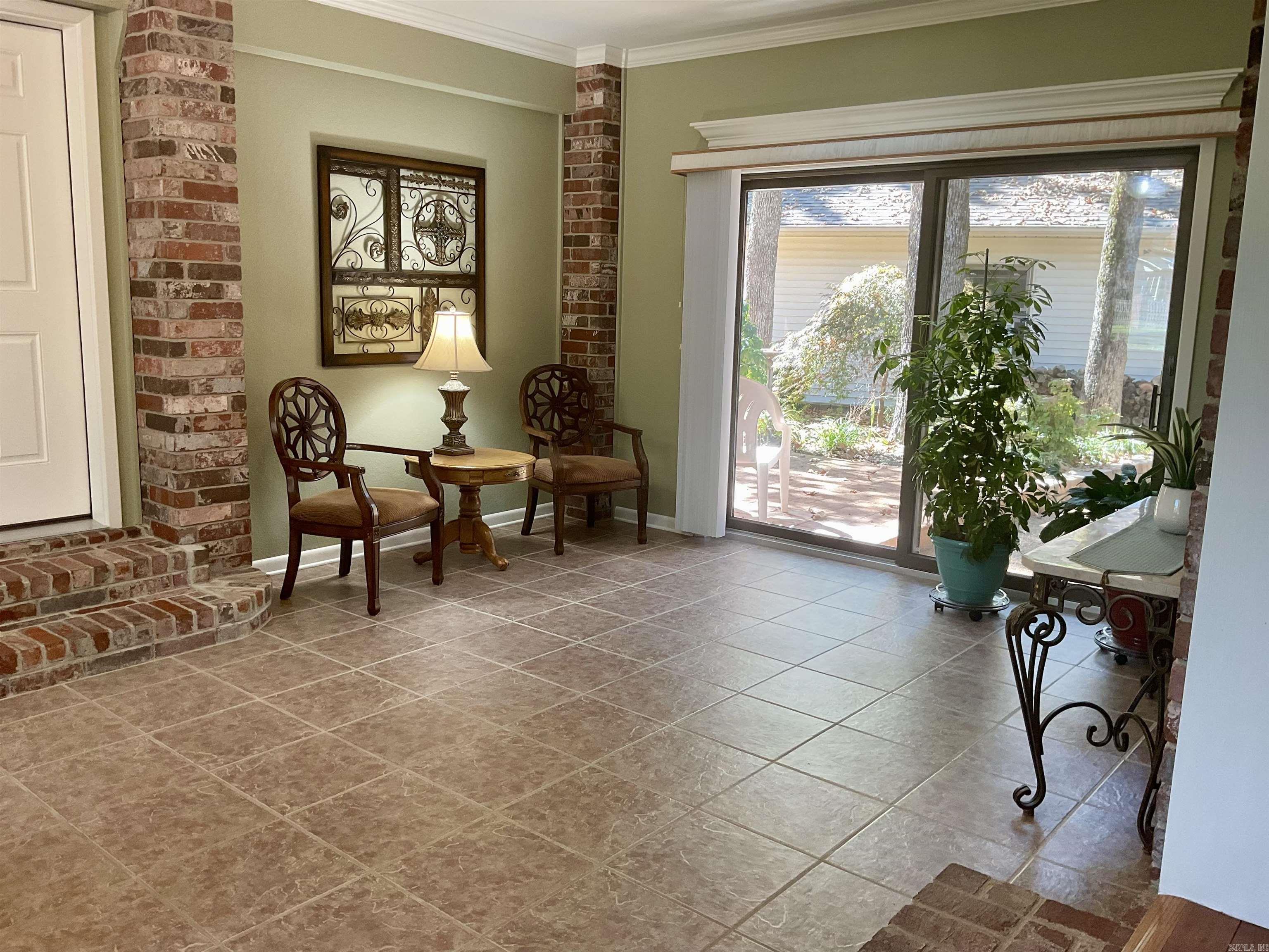 SOUTHRIDGE - Residential