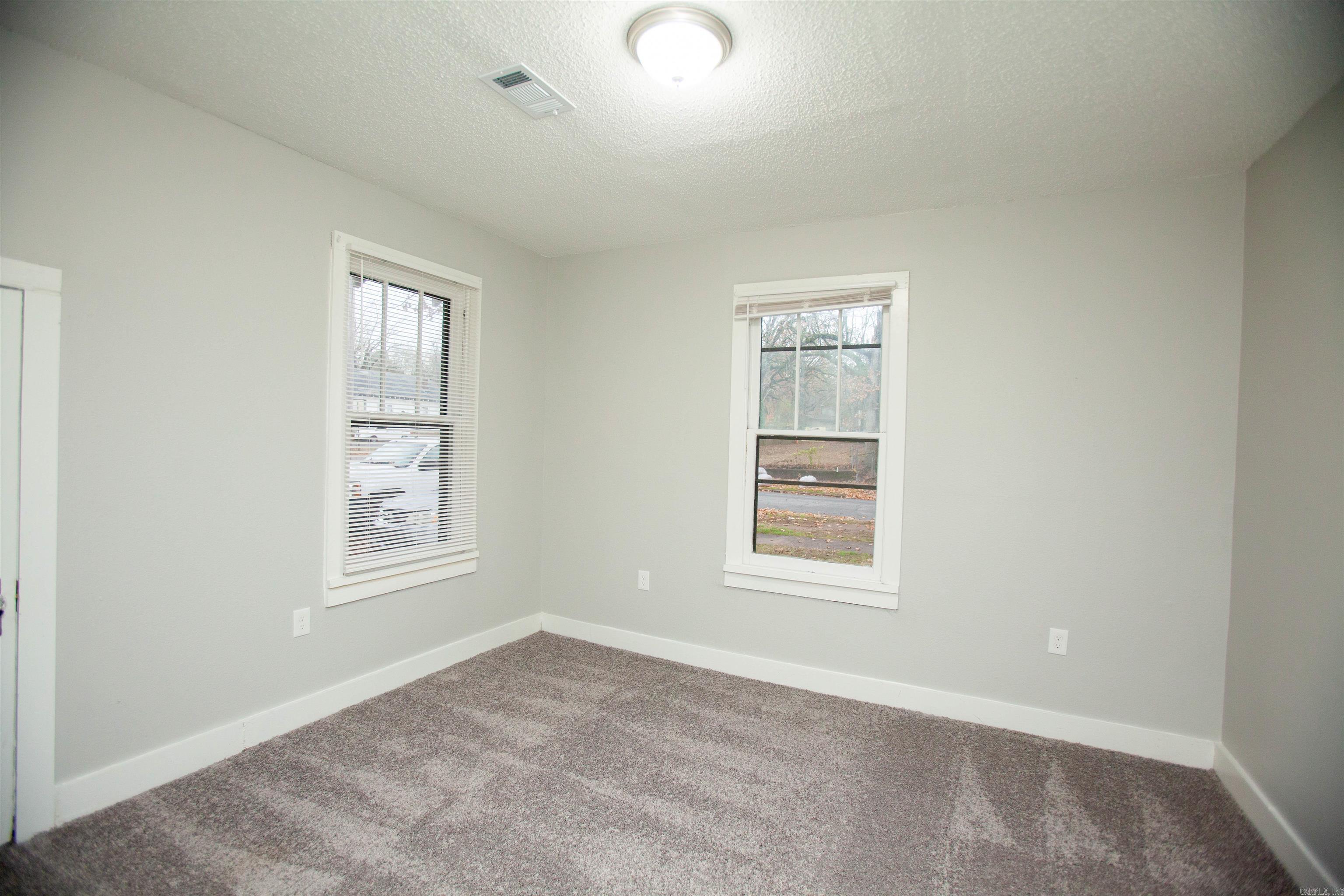 Worthen WB - Residential Lease