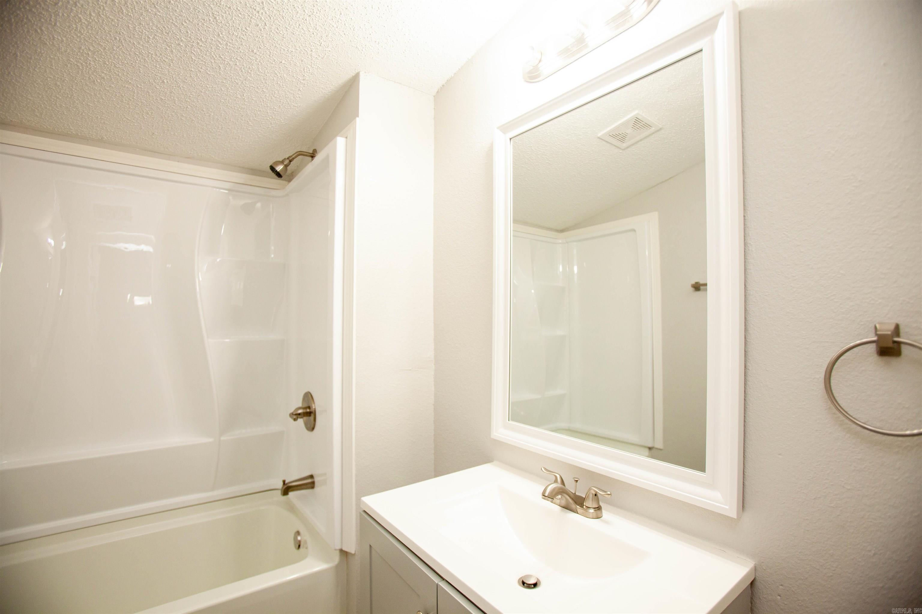 Worthen WB - Residential Lease