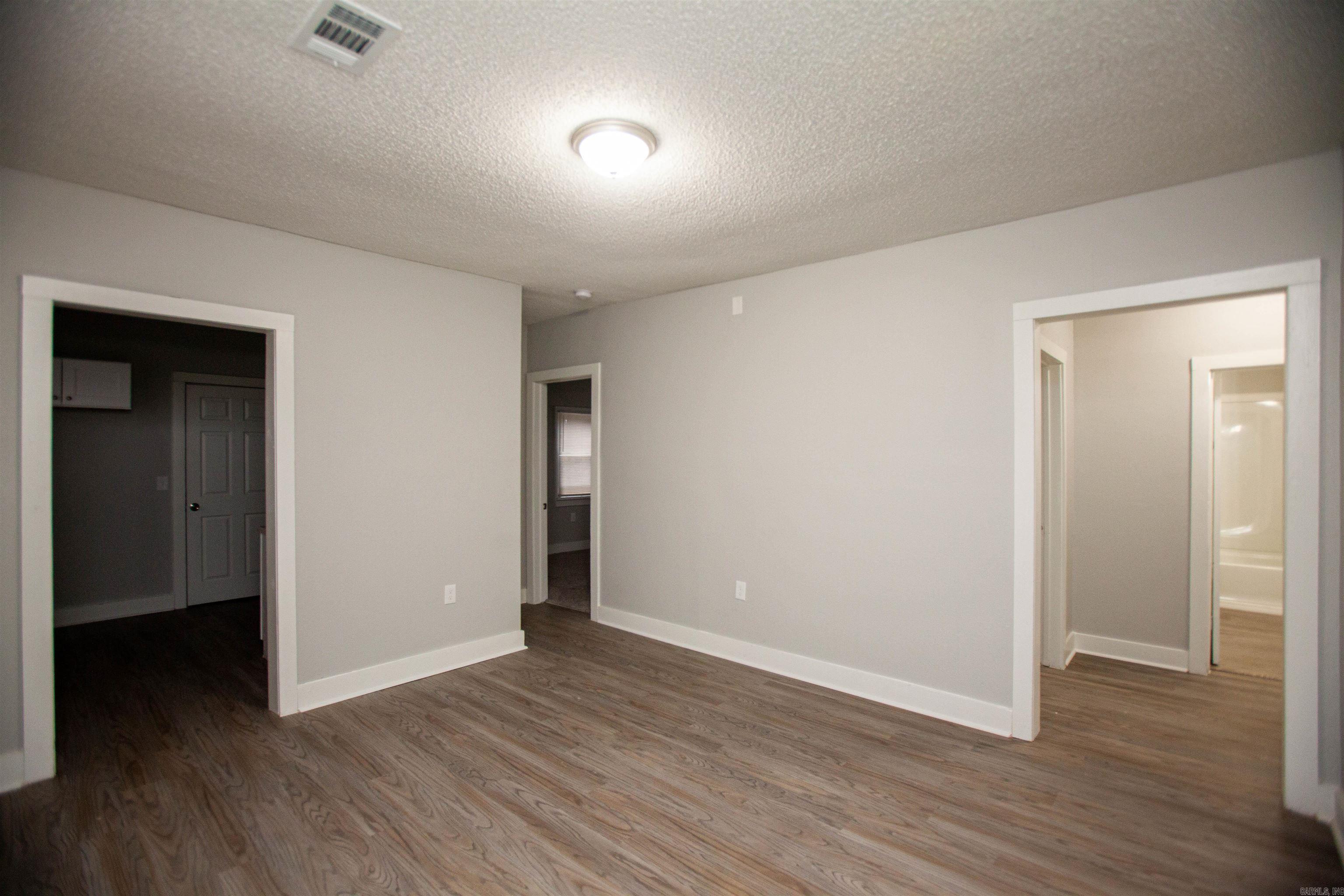 Worthen WB - Residential Lease