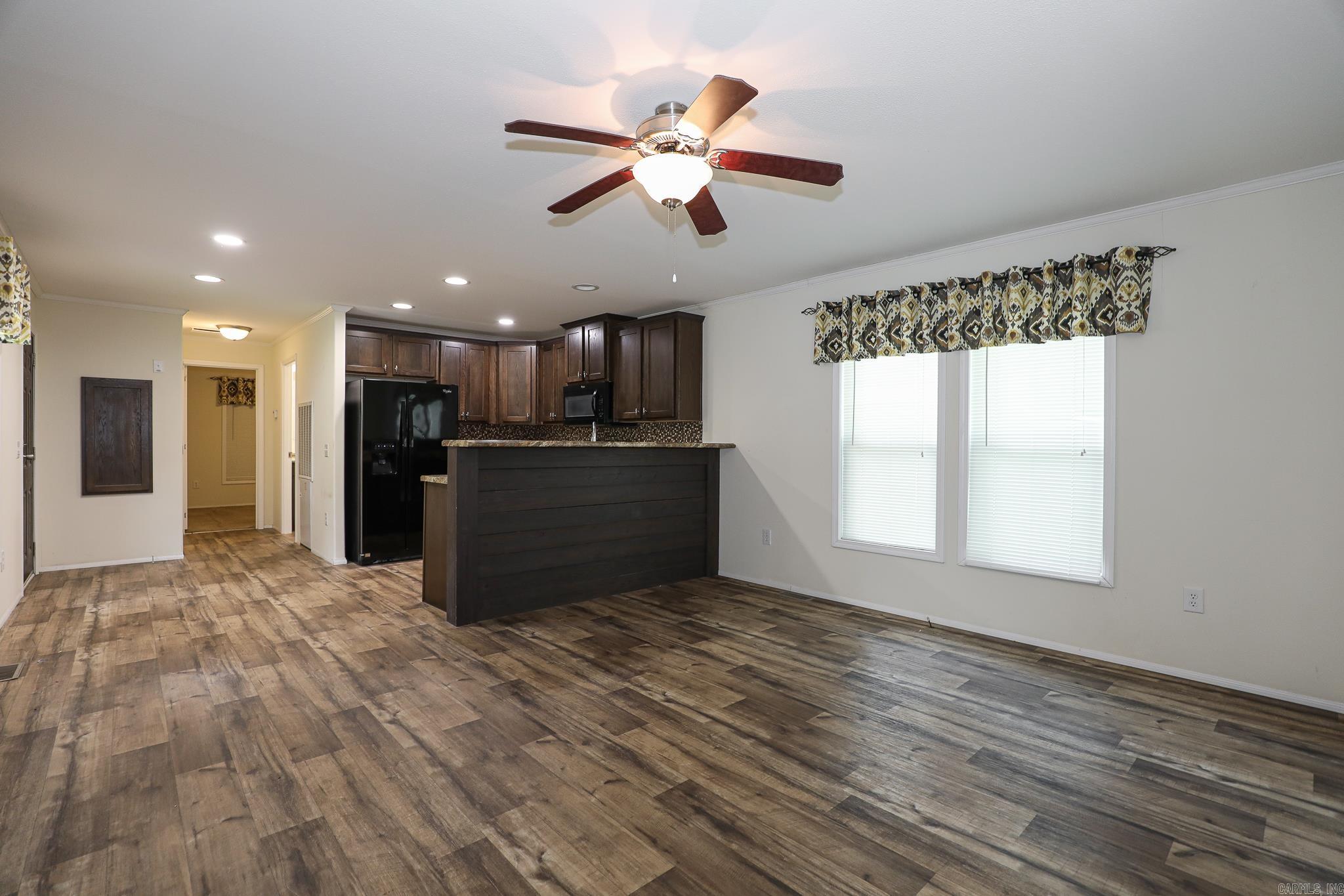 RANCHETTE HOMES - Residential