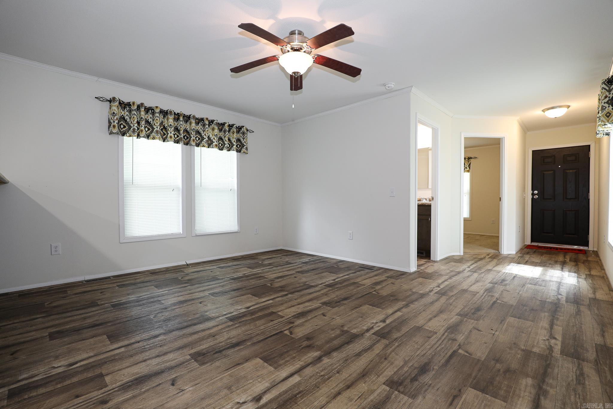 RANCHETTE HOMES - Residential