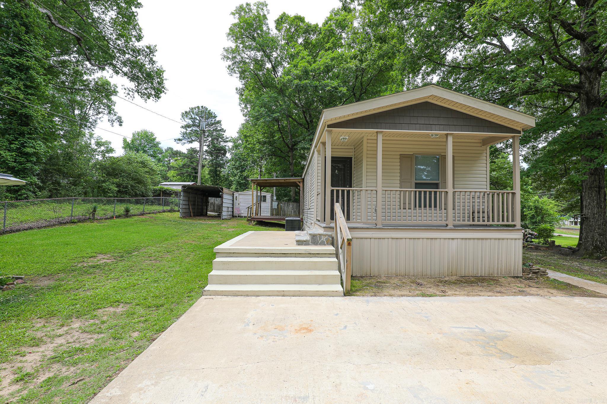 RANCHETTE HOMES - Residential