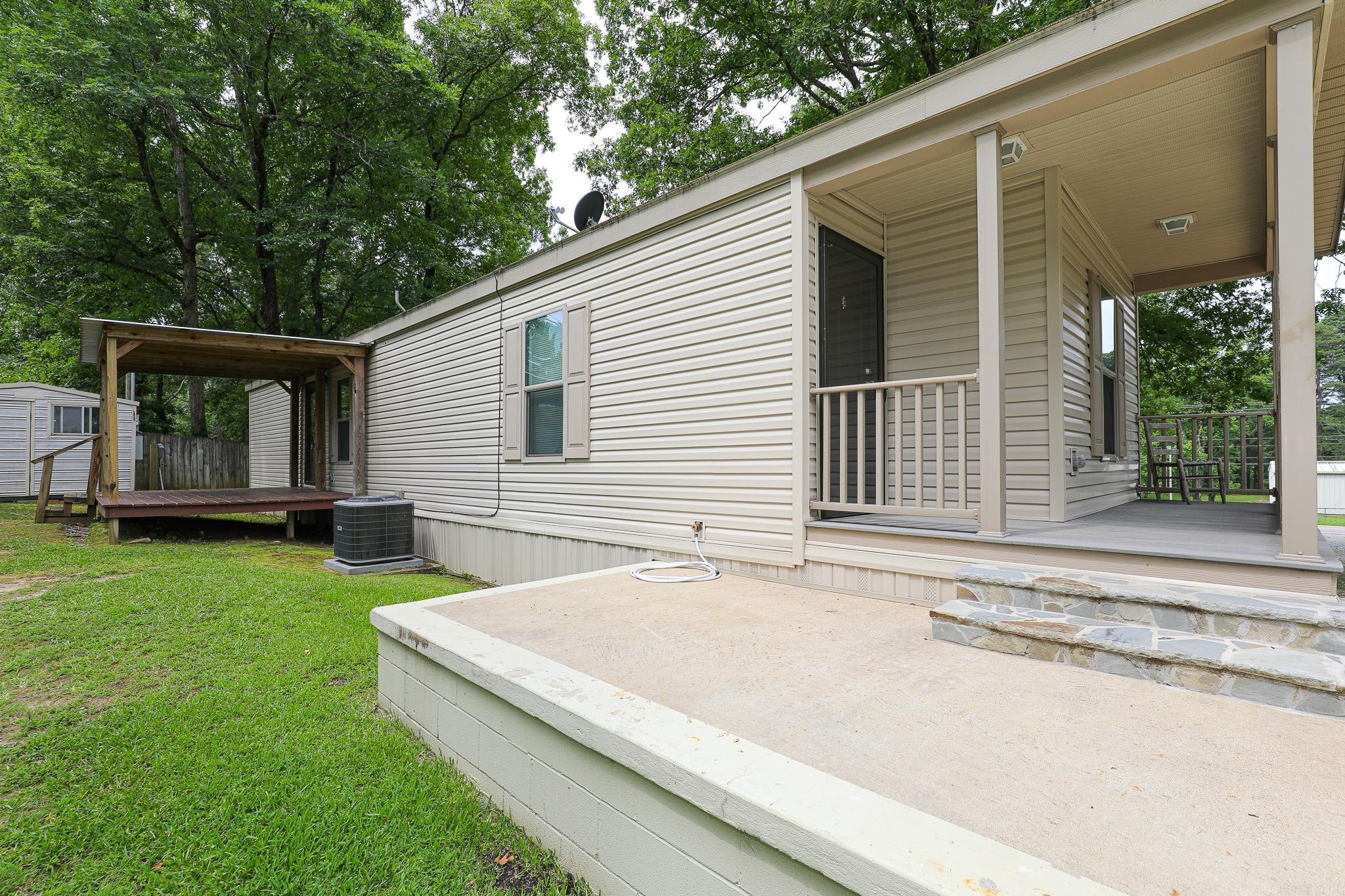 RANCHETTE HOMES - Residential