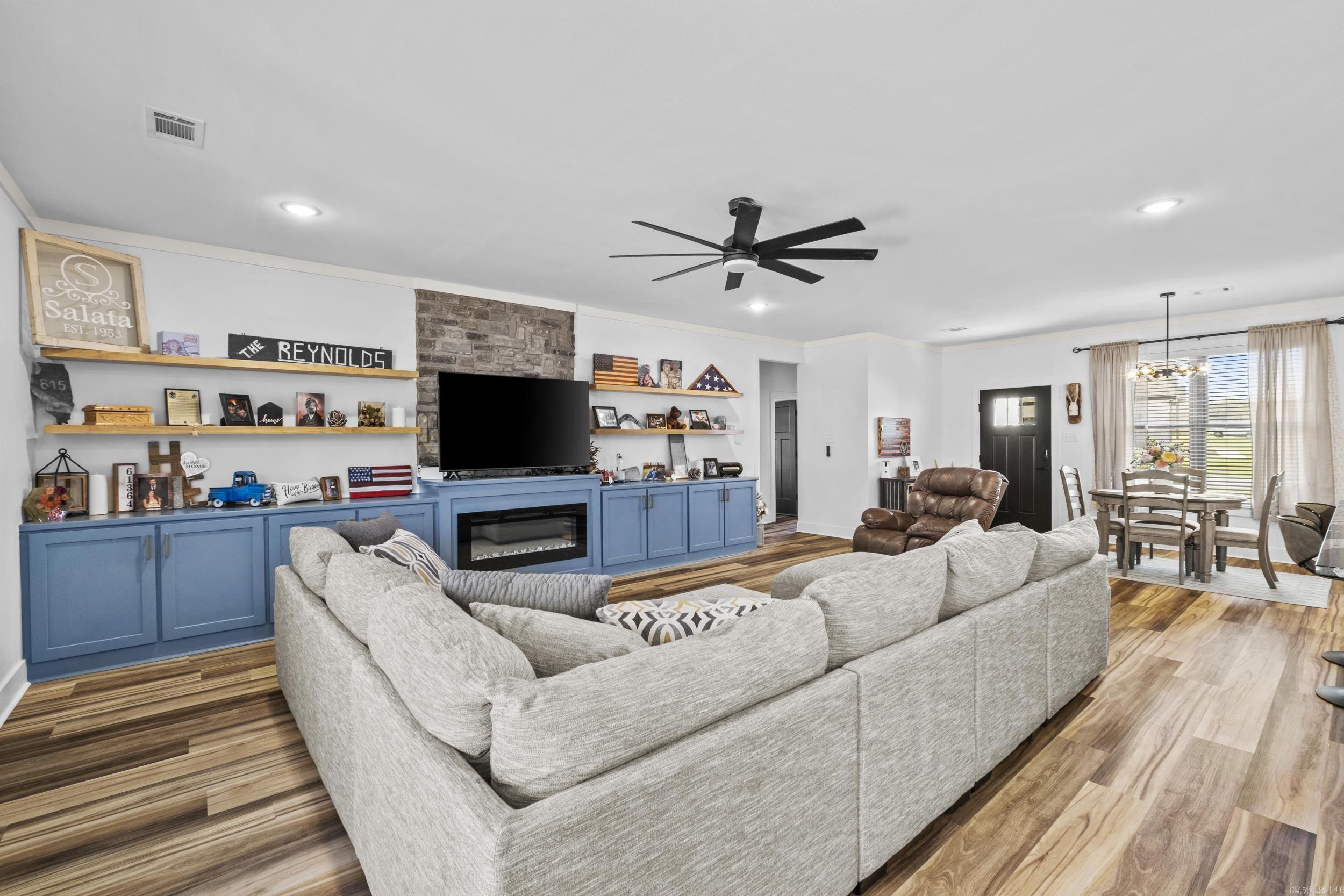 MOUNT TABOR ESTATES - Residential